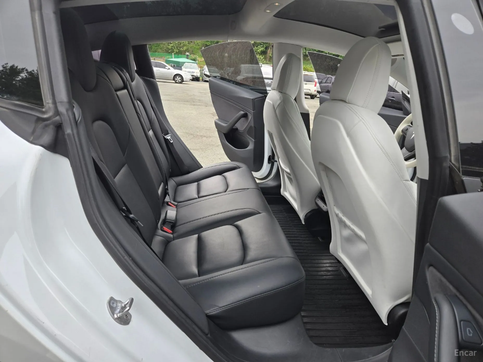Tesla Model 3 превью 11