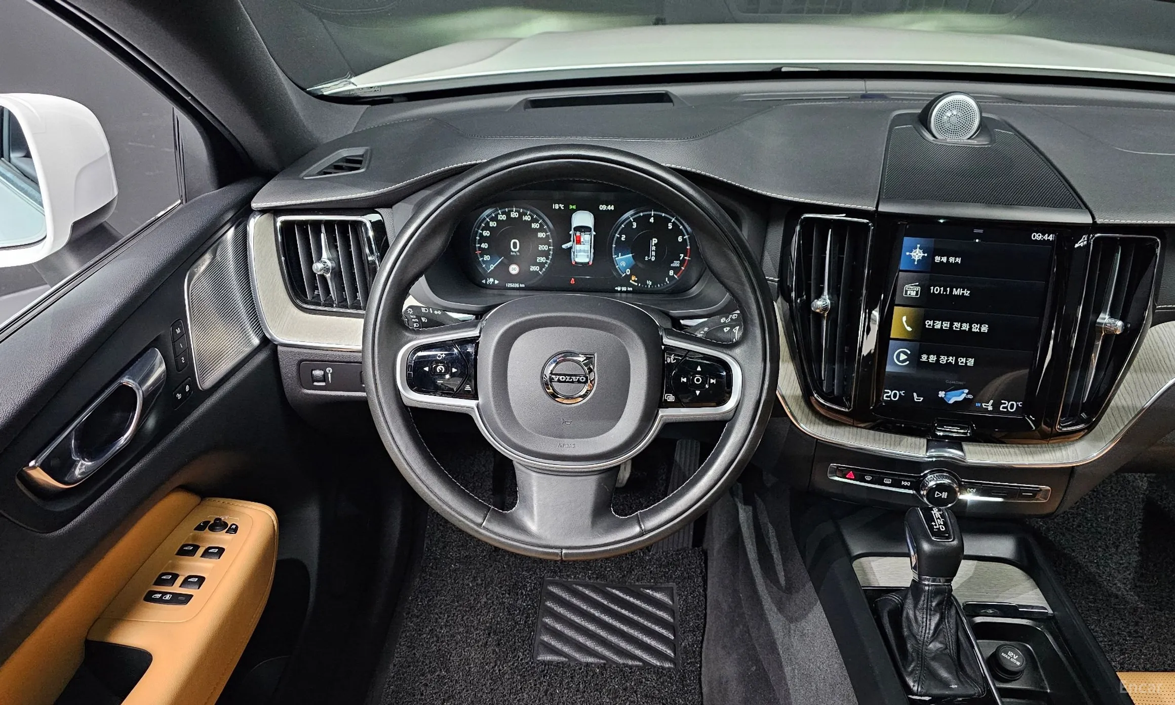 Volvo XC60 Gen 2 превью 12