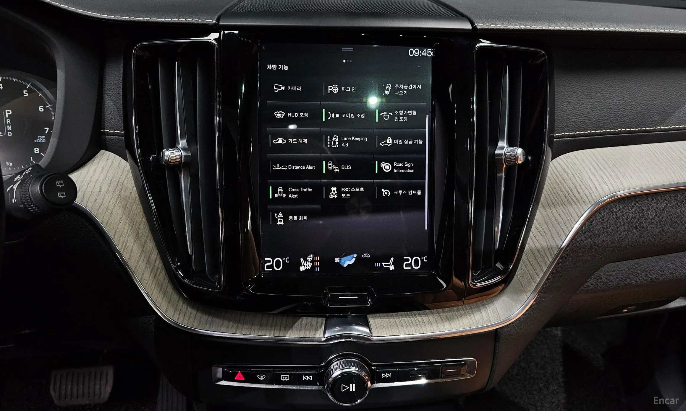 Volvo XC60 Gen 2 превью 20