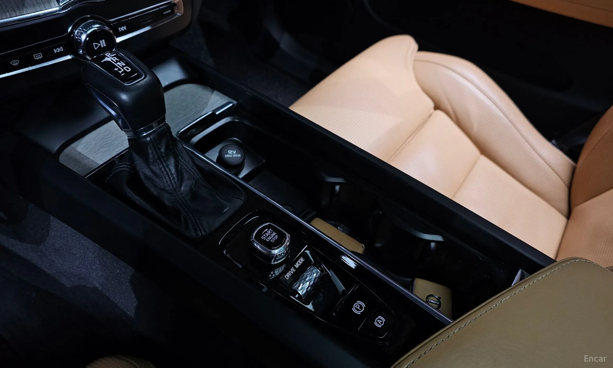 Volvo XC60 Gen 2 превью 9