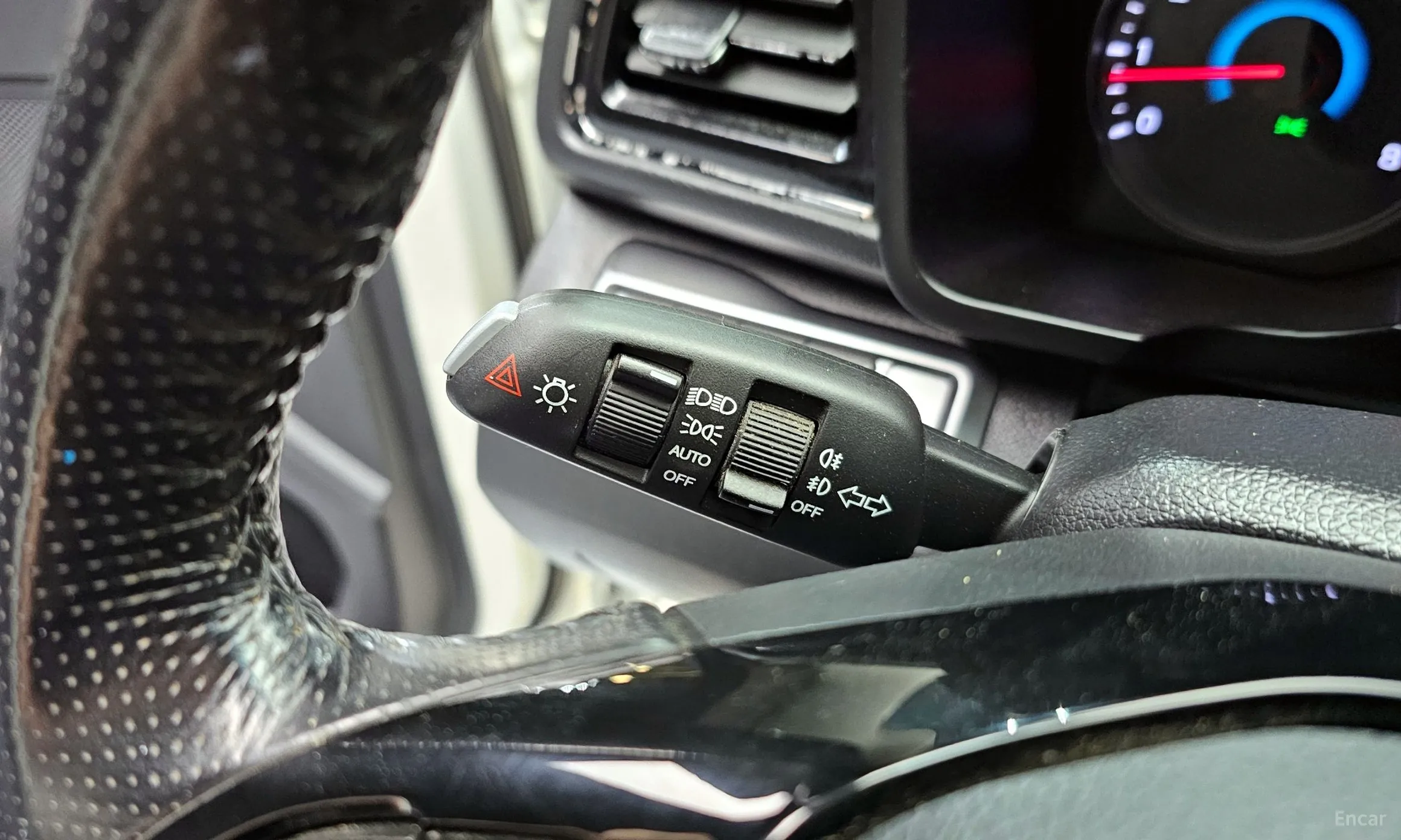 KG Mobility (SsangYong) Berry New Tivoli превью 18