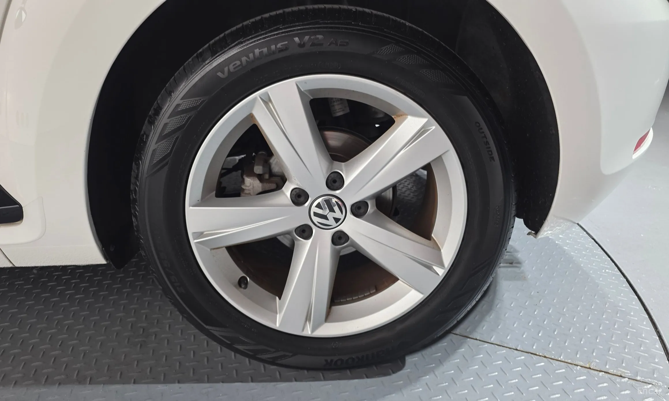 Volkswagen The Beetle превью 5