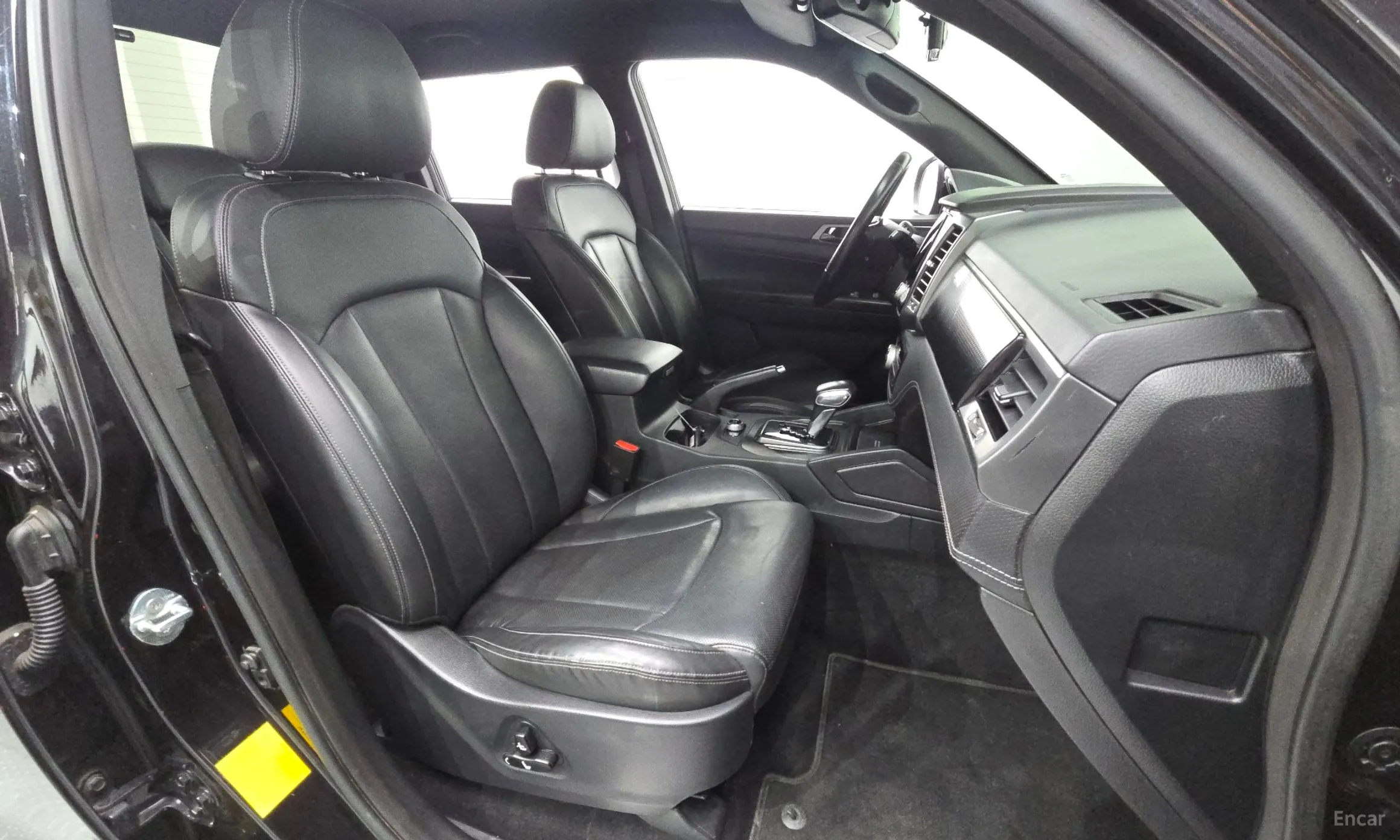 KG Mobility (SsangYong) Rexton Sports превью 11