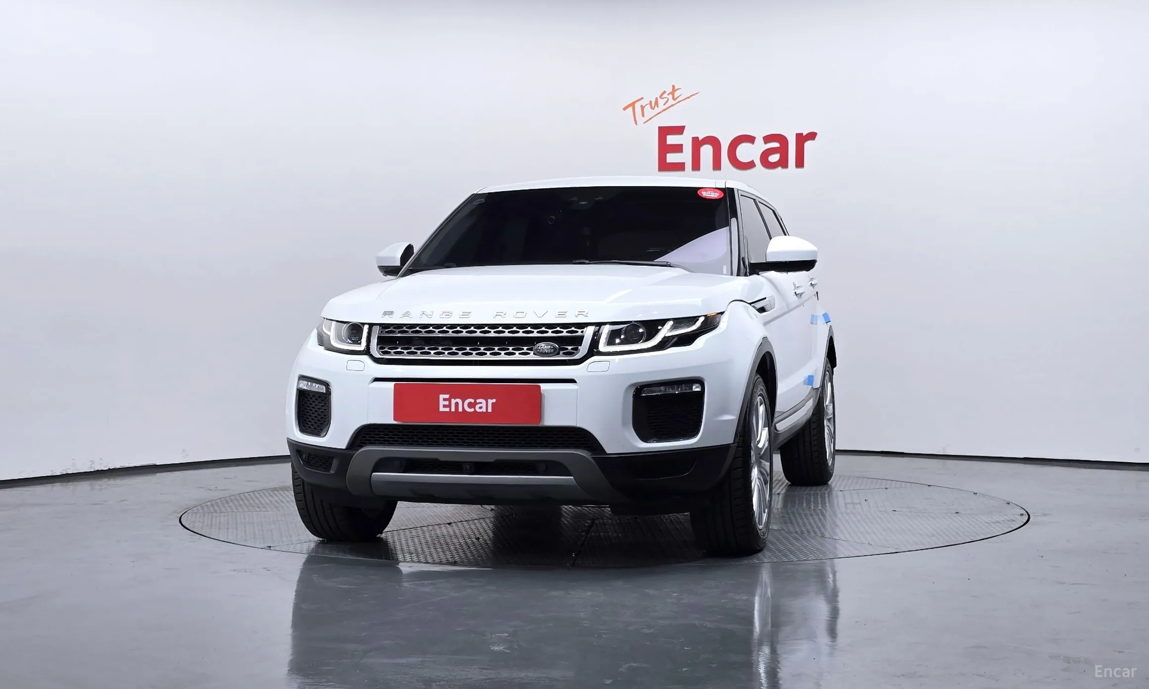 Land Rover Range Rover Evoque превью 3