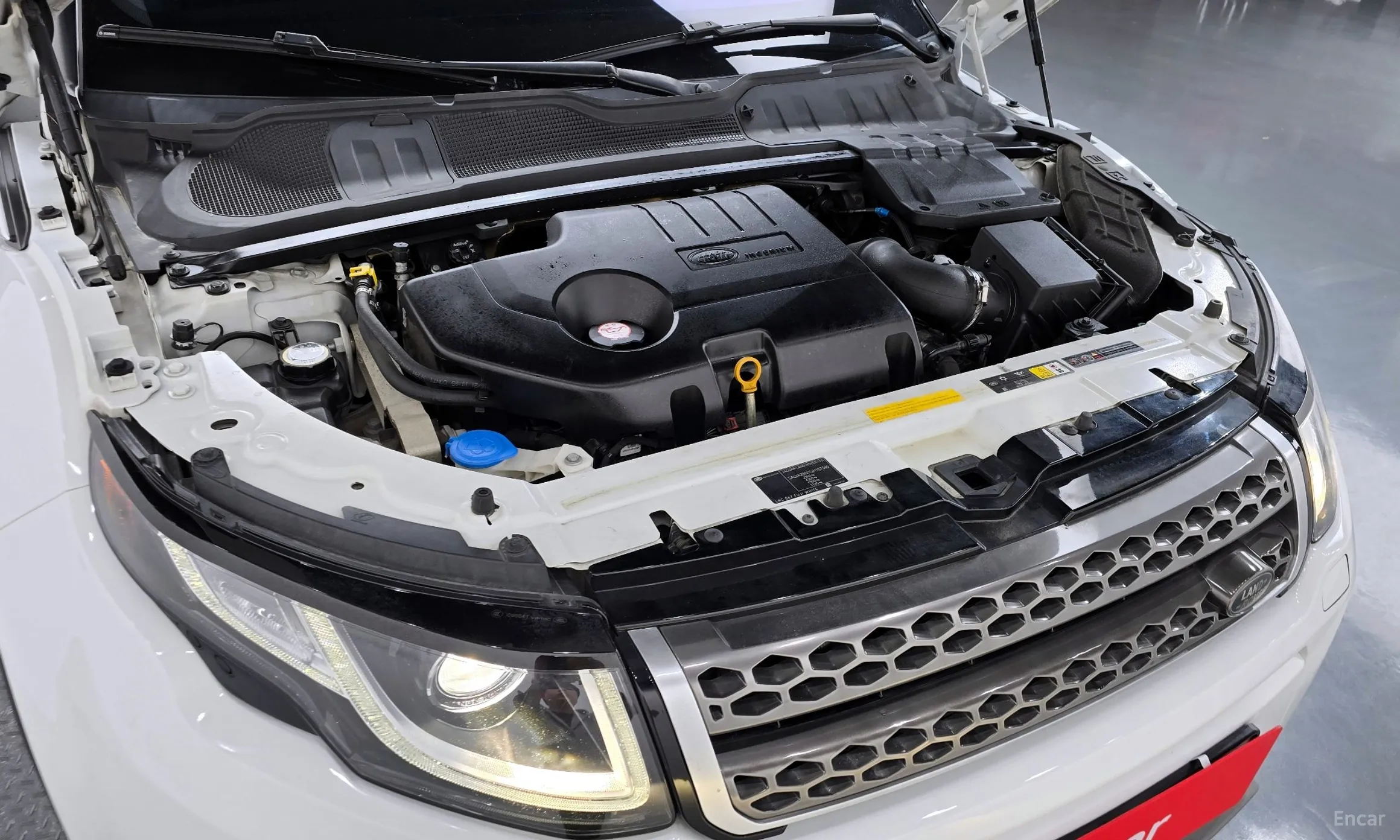Land Rover Range Rover Evoque превью 6