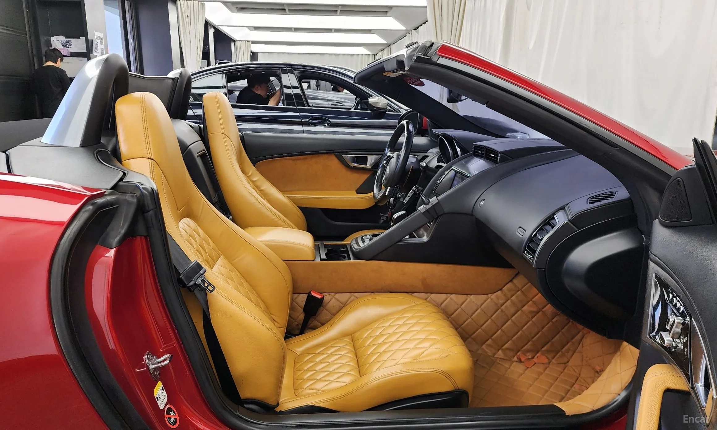Jaguar F-TYPE превью 11