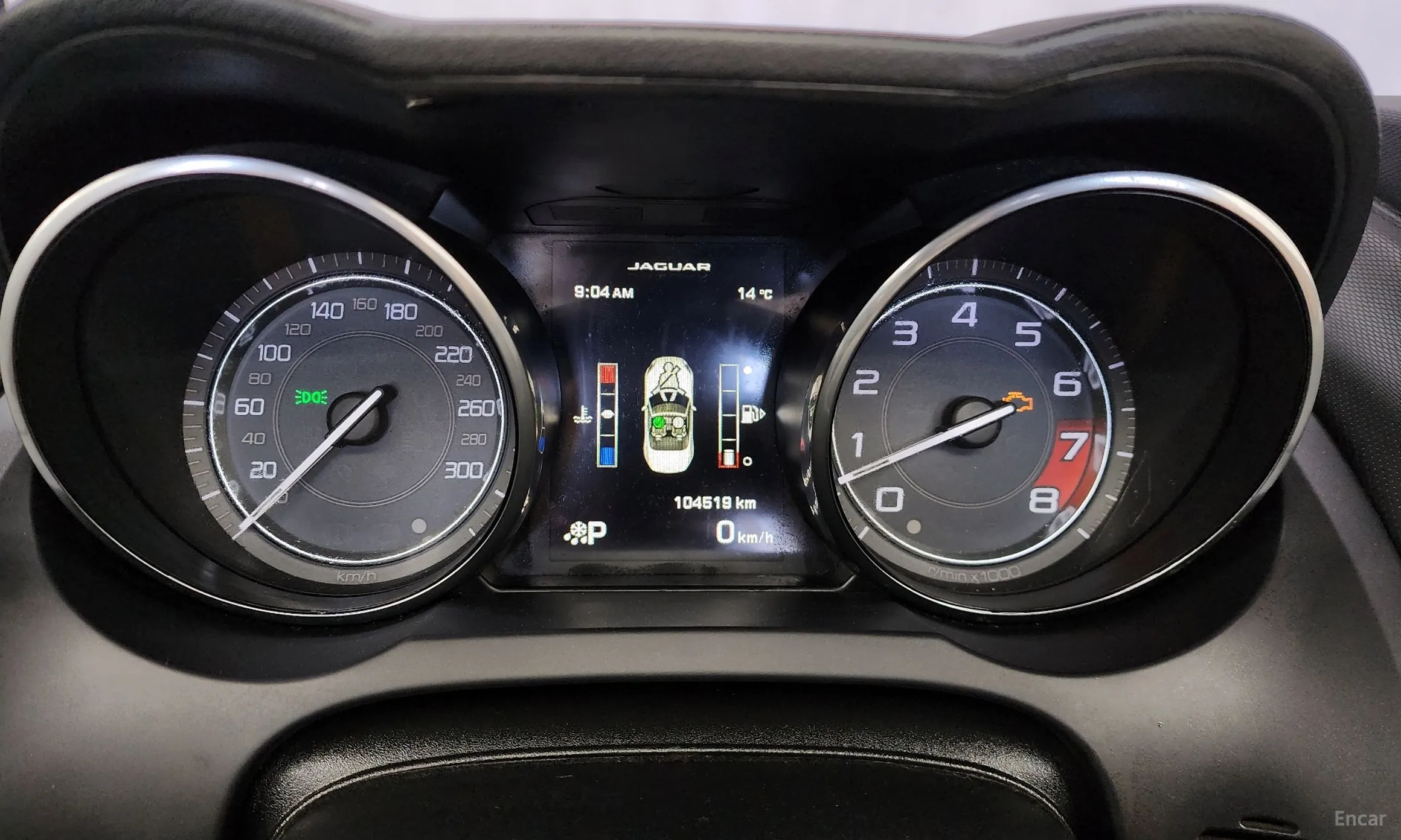 Jaguar F-TYPE превью 8