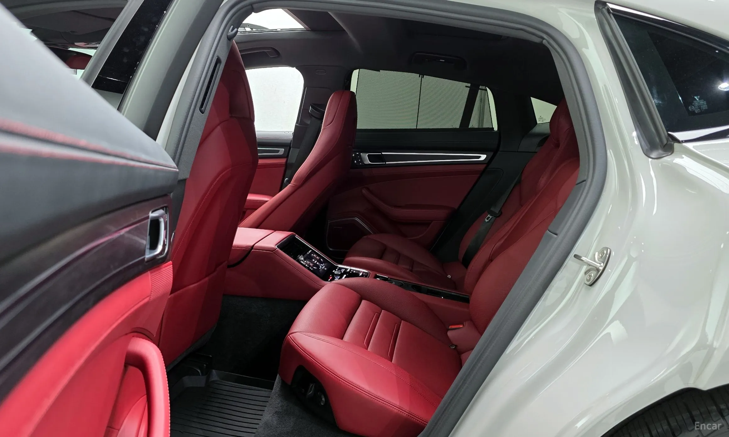 Porsche Panamera (971) превью 12