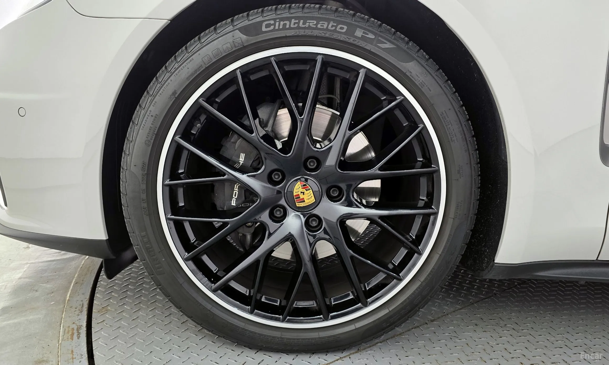 Porsche Panamera (971) превью 5