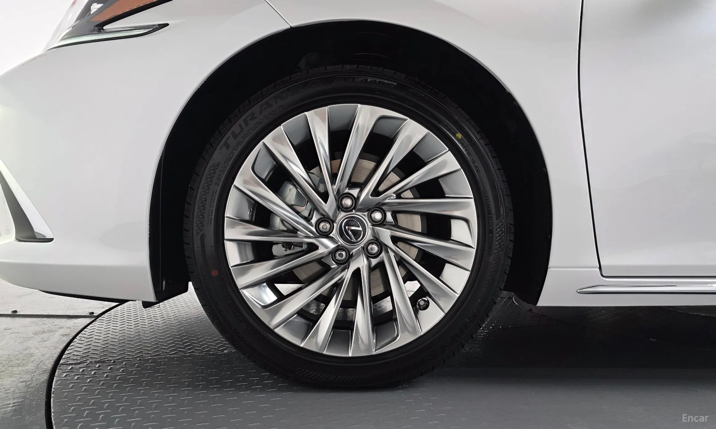 Lexus ES300h 7th Generation превью 5