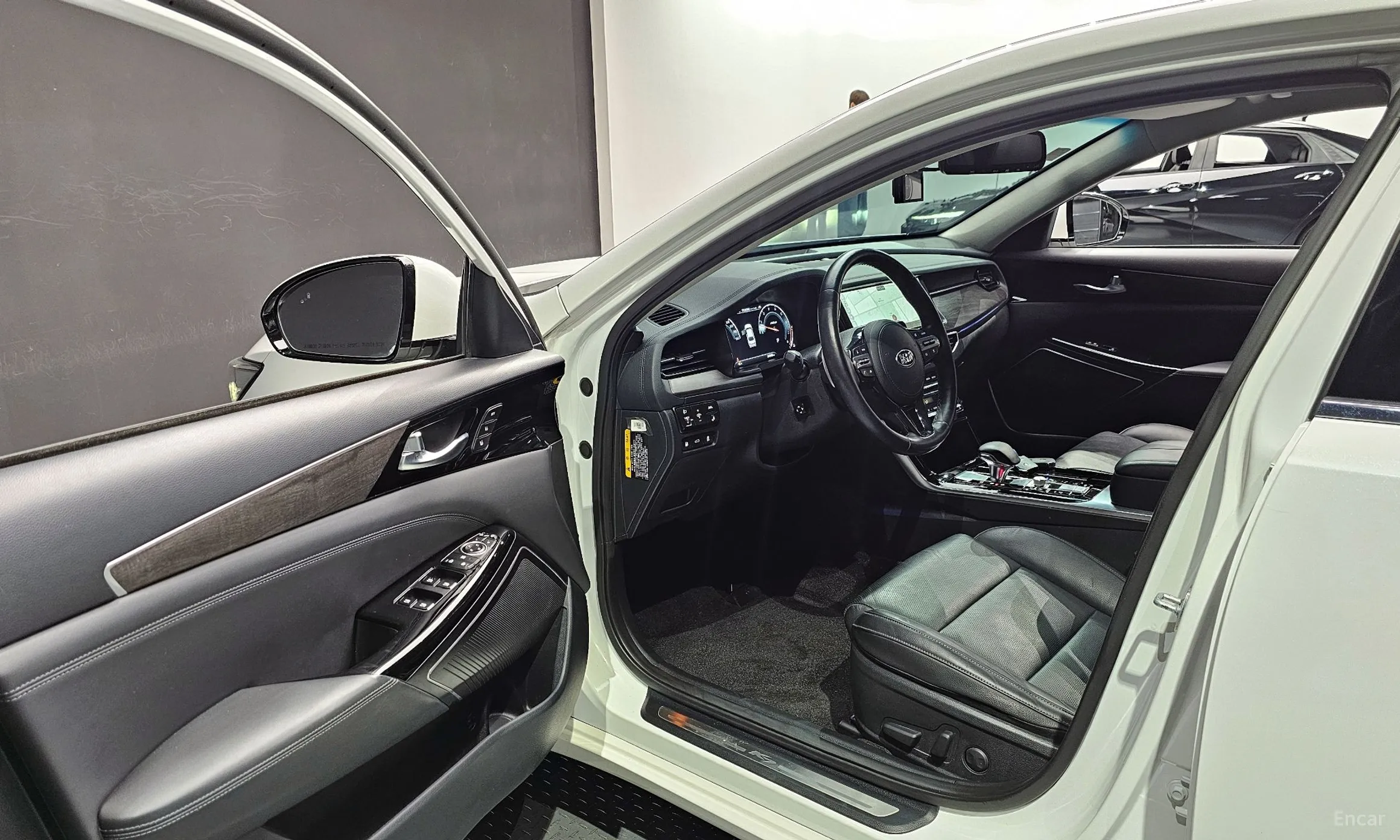 Kia K7 Premier превью 10