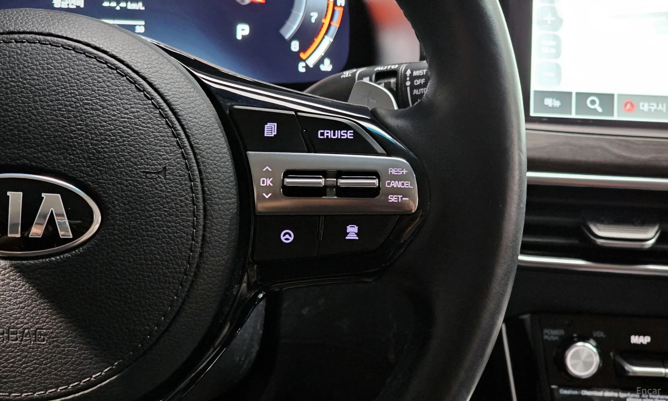 Kia K7 Premier превью 16