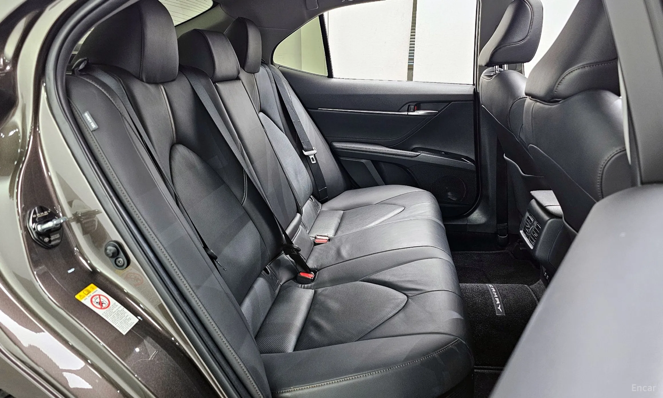 Toyota Camry (XV70) превью 11