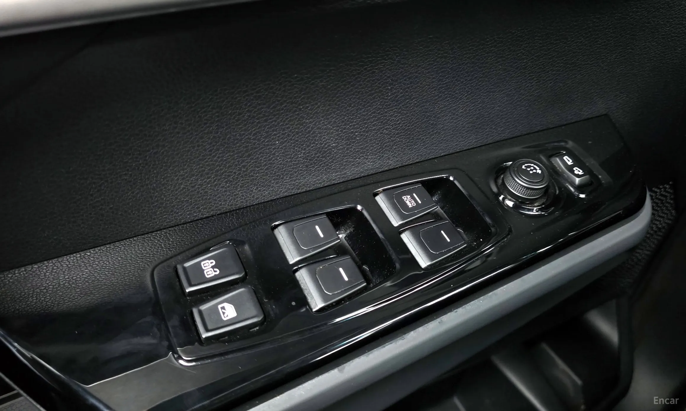 KG Mobility (SsangYong) Torres превью 18