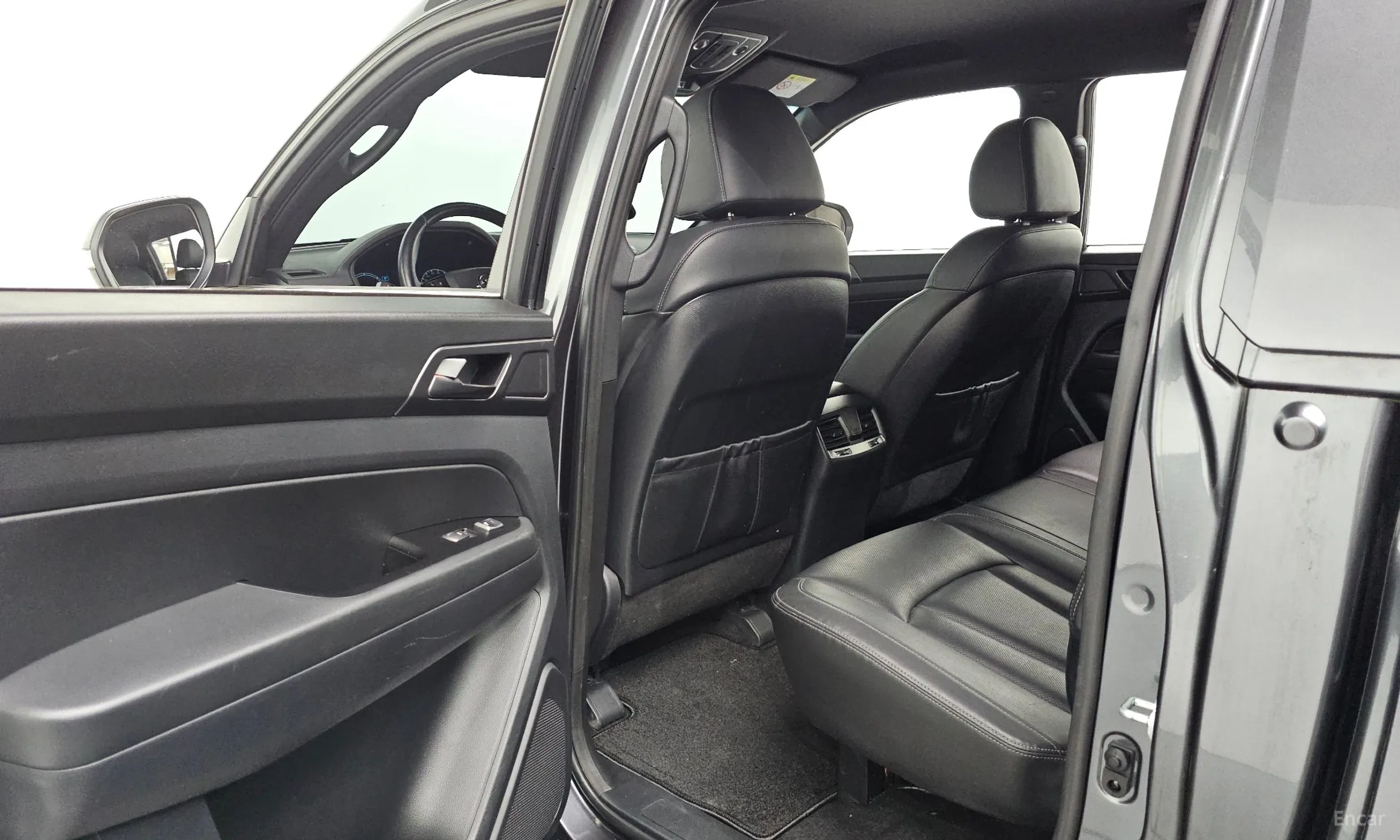 KG Mobility (SsangYong) Rexton Sports превью 11