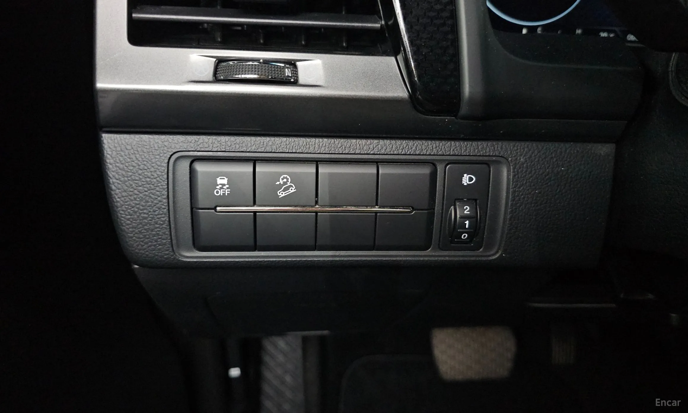 KG Mobility (SsangYong) Rexton Sports превью 18