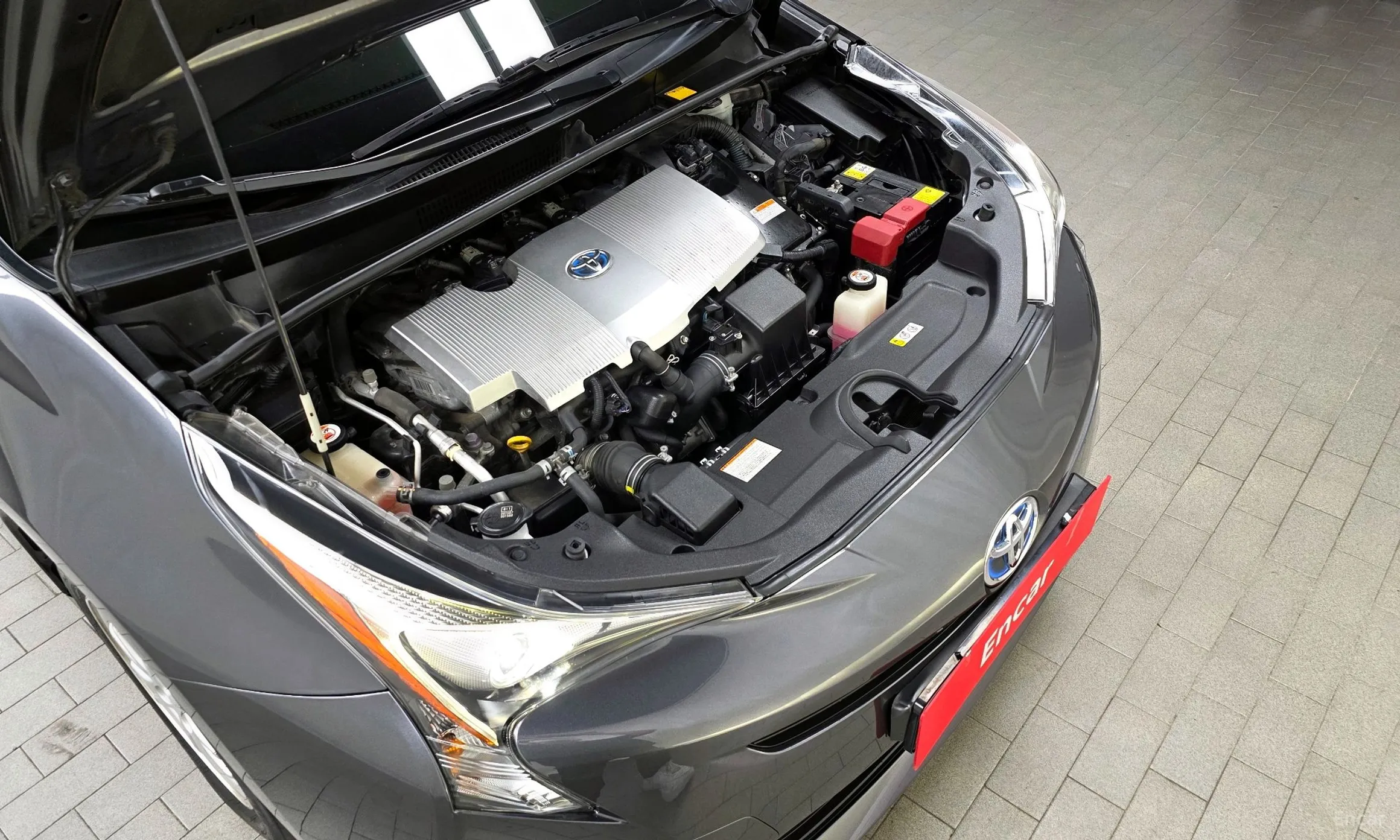 Toyota Prius 4th Generation превью 6