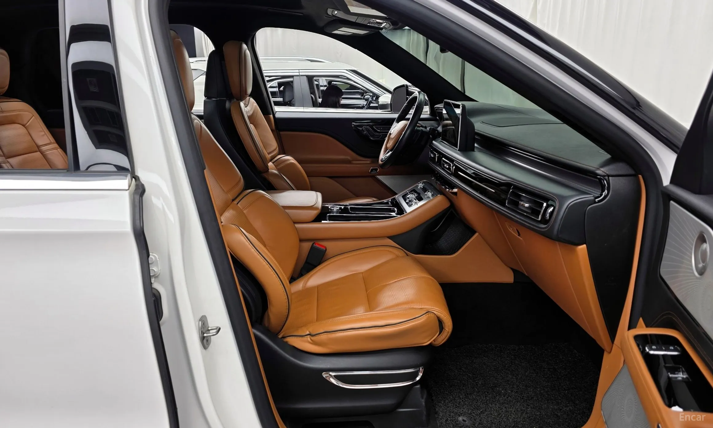 Lincoln Aviator 2nd Generation превью 11