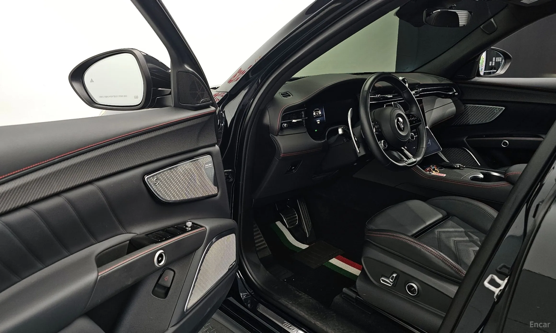 Maserati Grekale превью 11