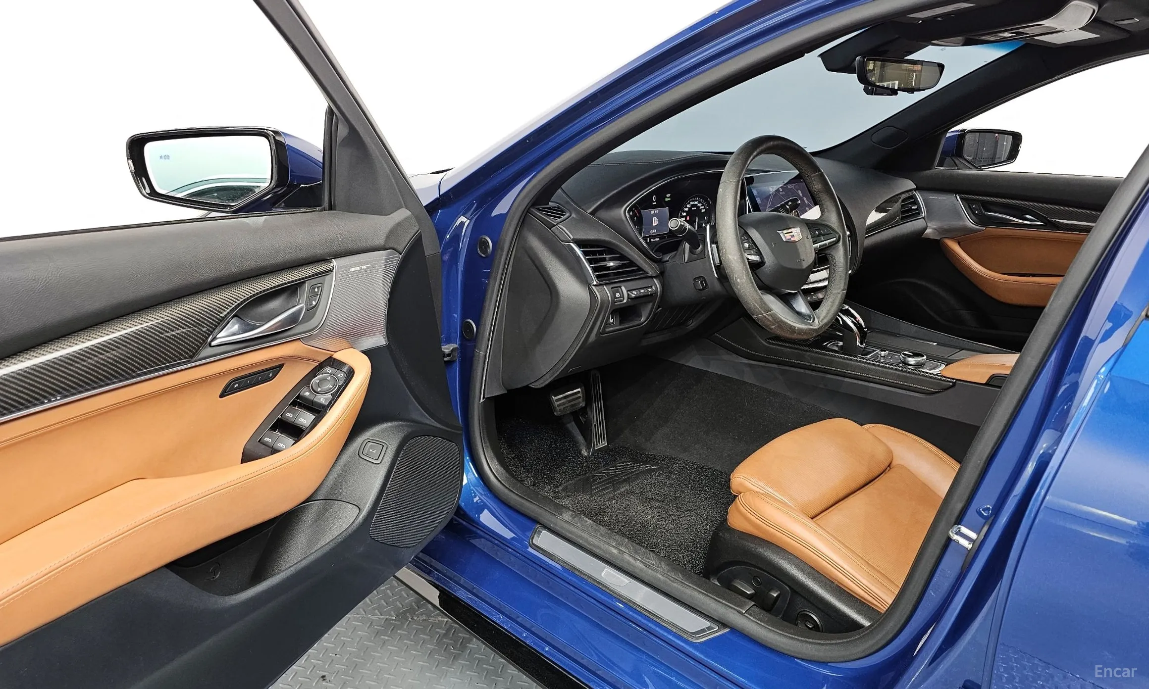 Cadillac CT5 превью 10