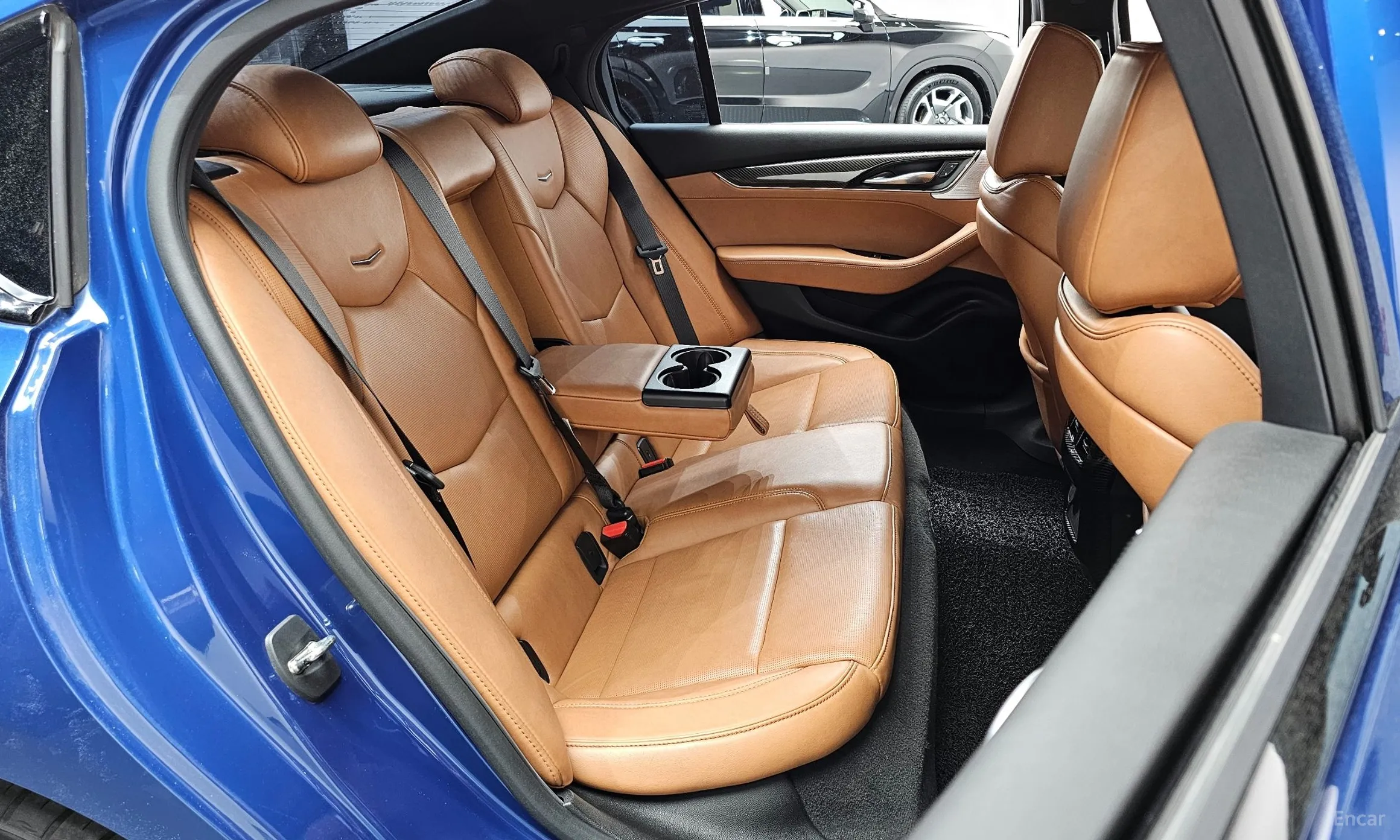 Cadillac CT5 превью 11