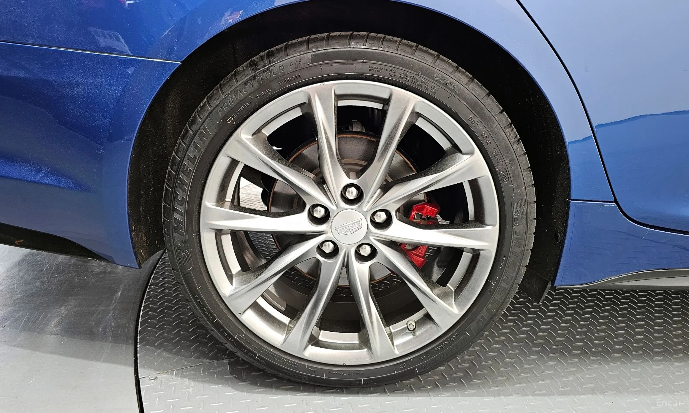 Cadillac CT5 превью 5