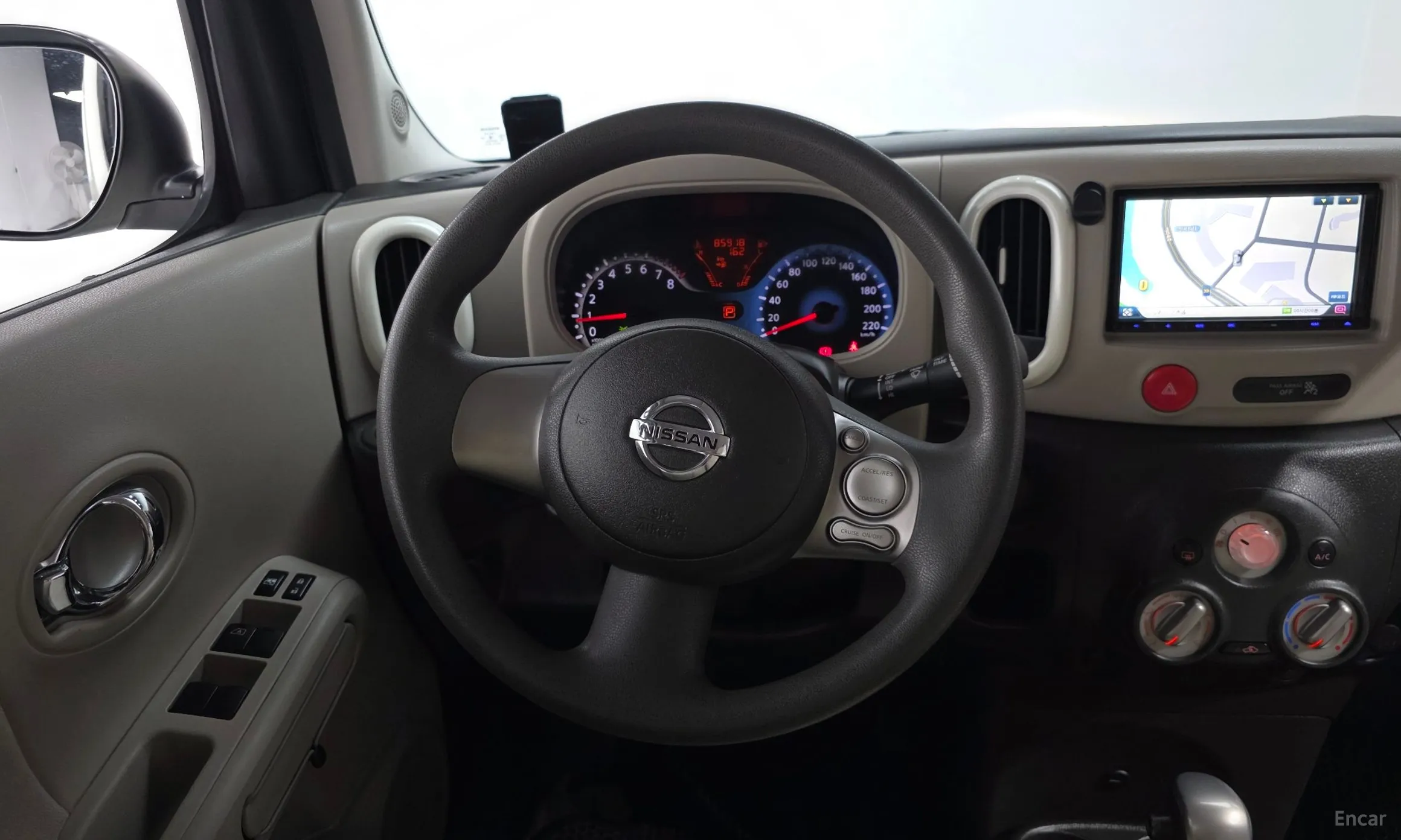 Nissan Cube превью 13