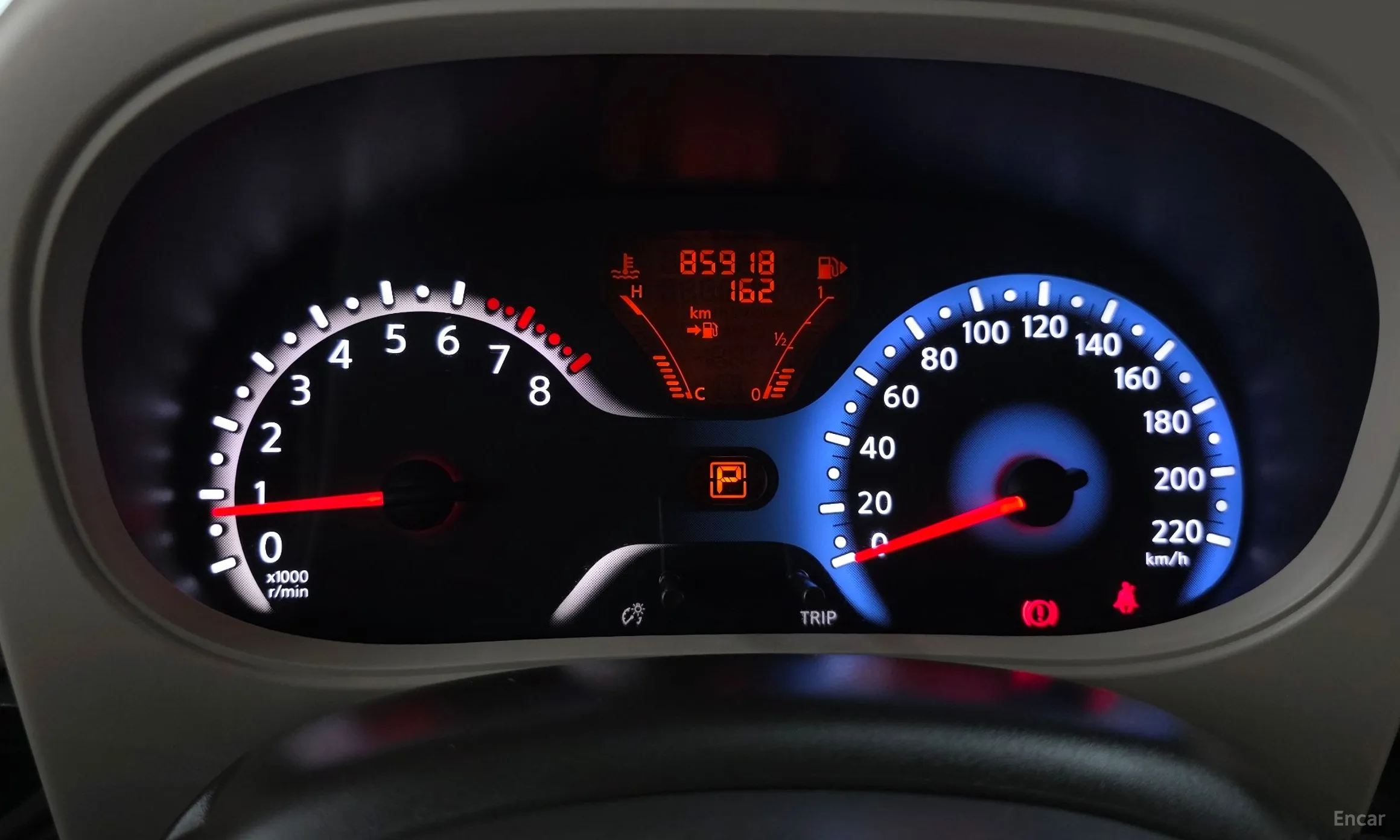 Nissan Cube превью 8