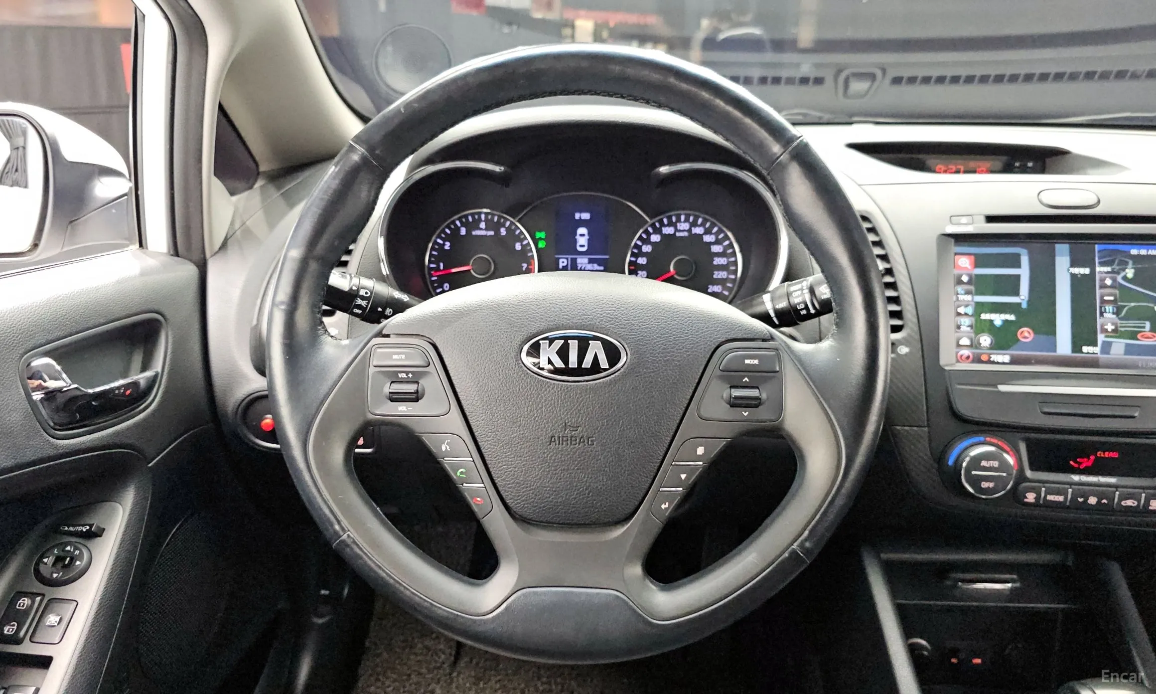 Kia K3 превью 13