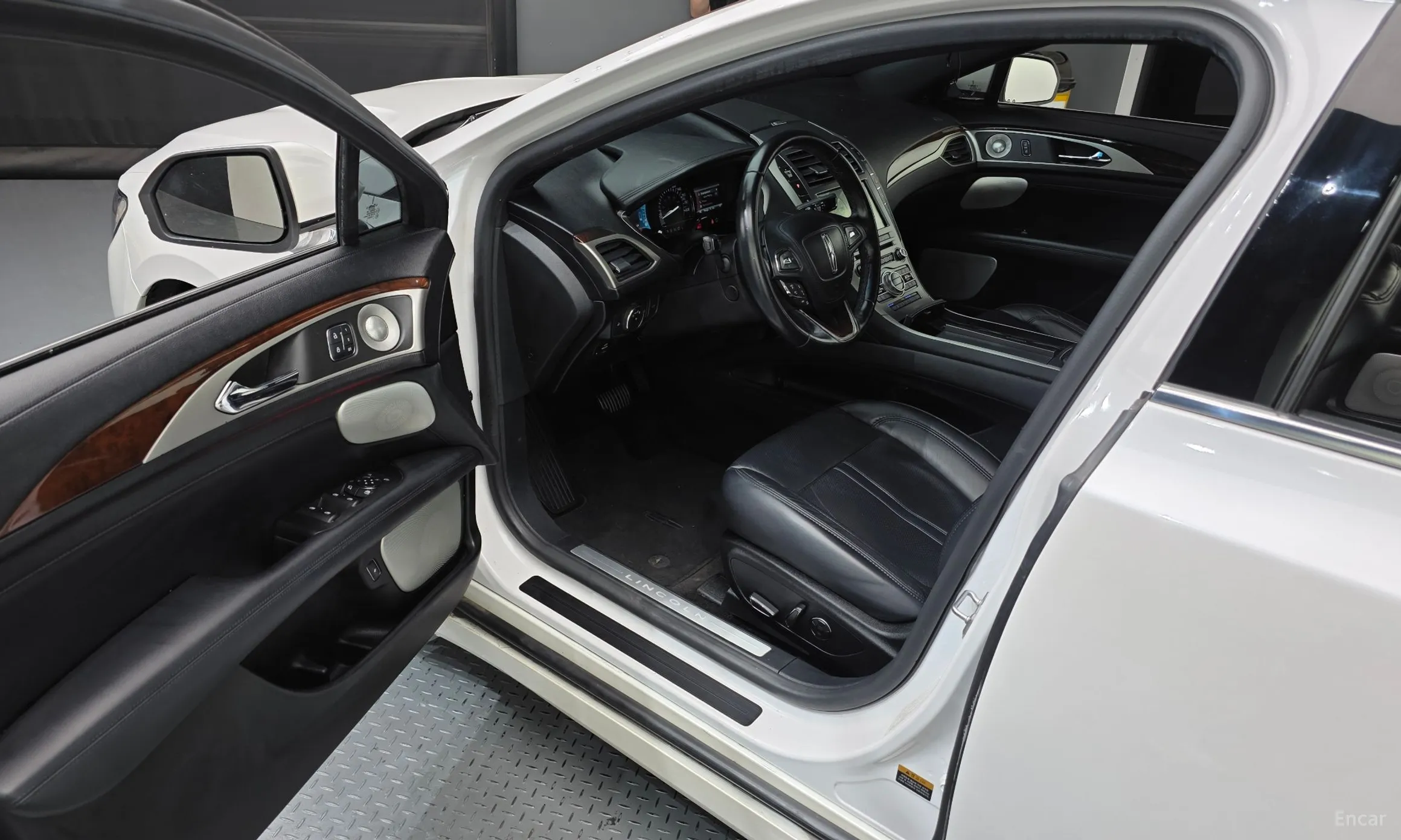 Lincoln New MKZ превью 10