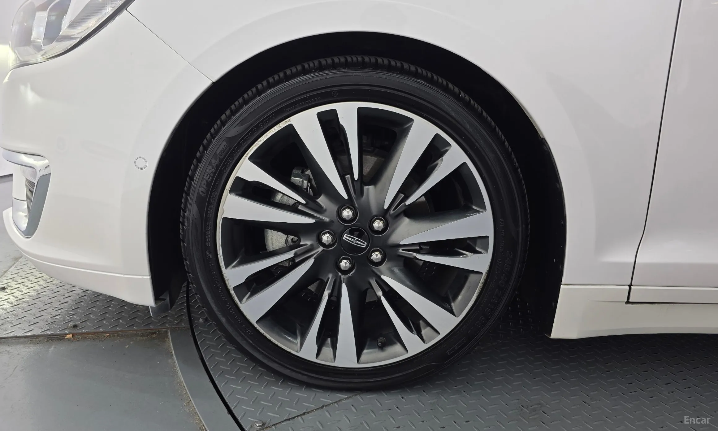 Lincoln New MKZ превью 5