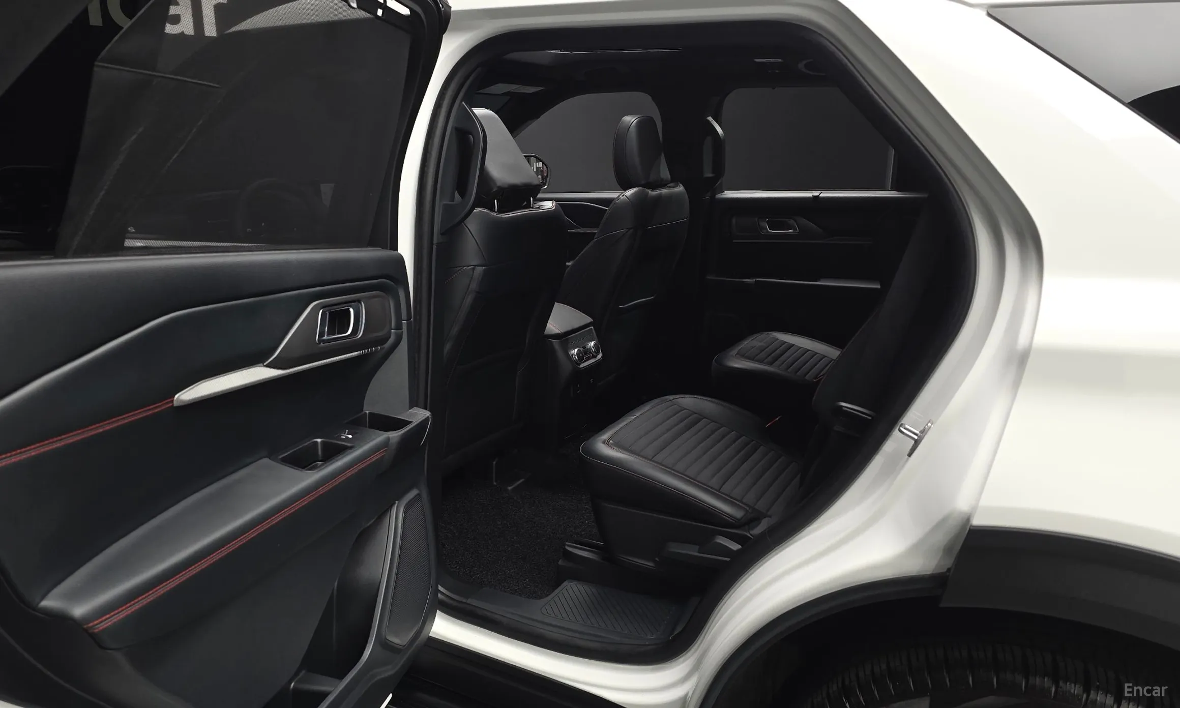 Ford Explorer 6th Generation превью 11