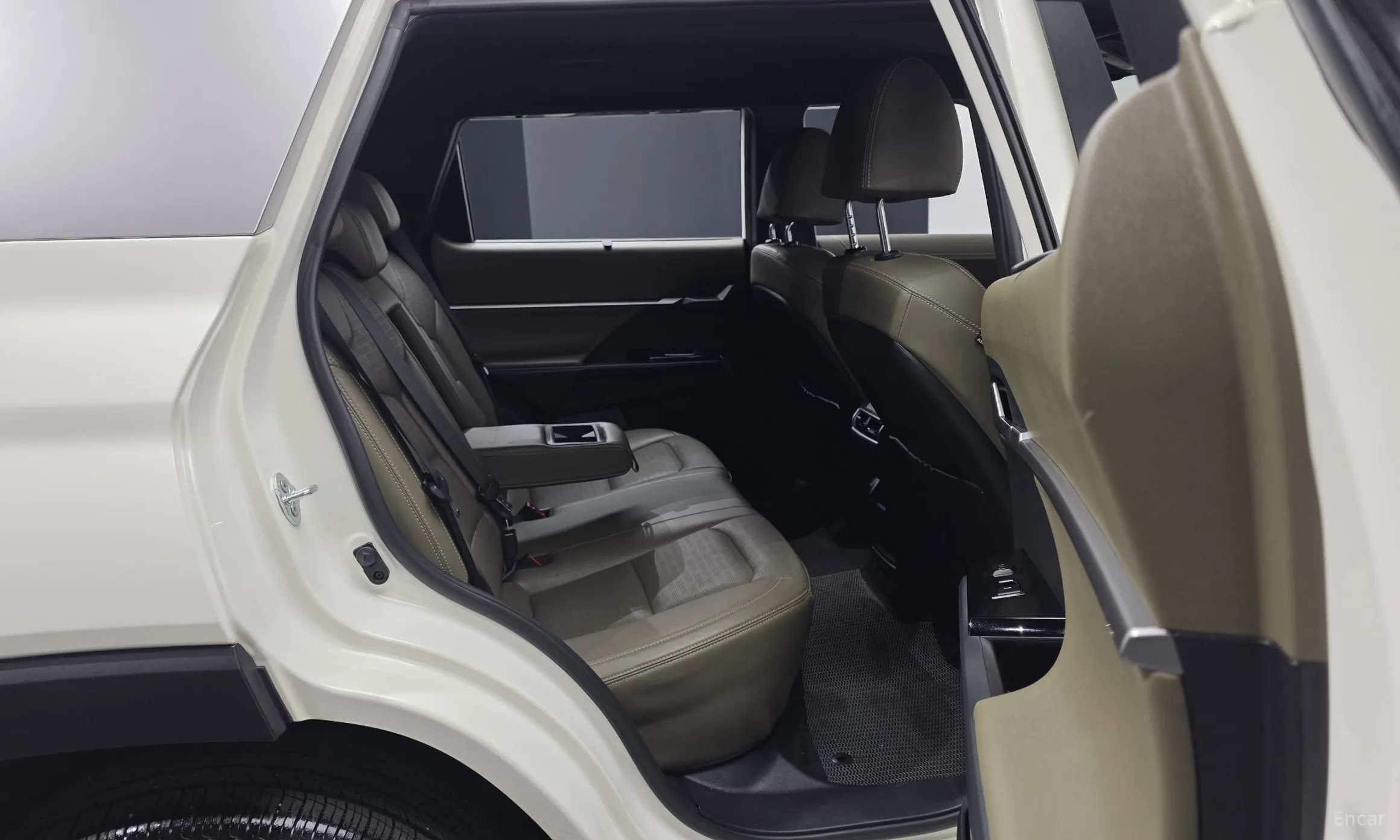 KG Mobility (SsangYong) Torres превью 11