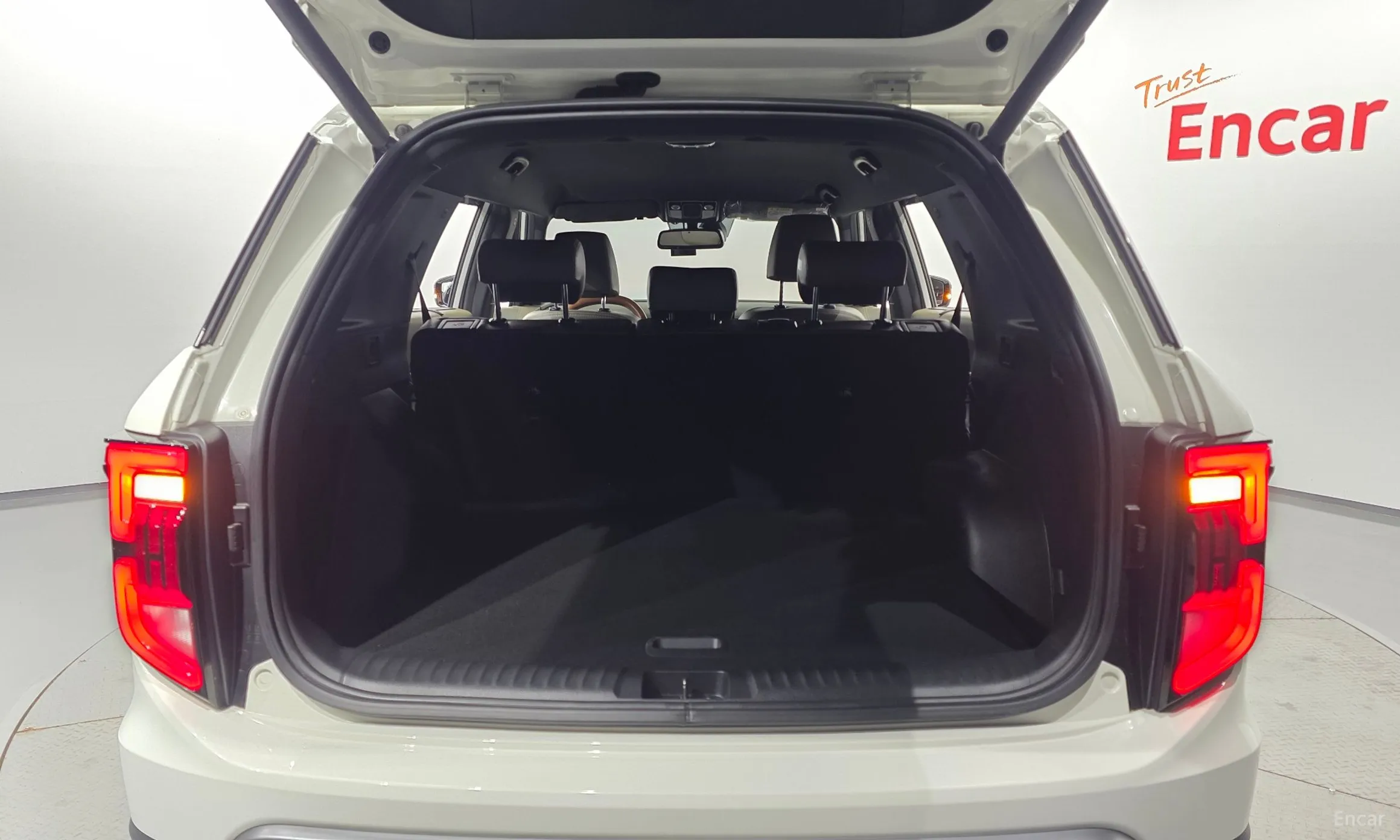 KG Mobility (SsangYong) Torres превью 18
