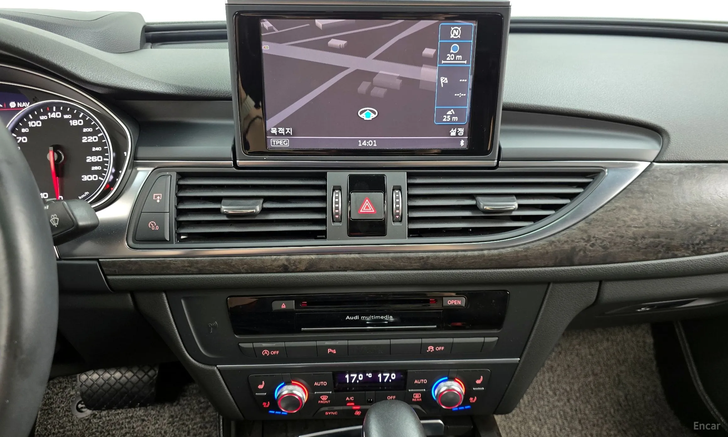 Audi New A6 превью 14