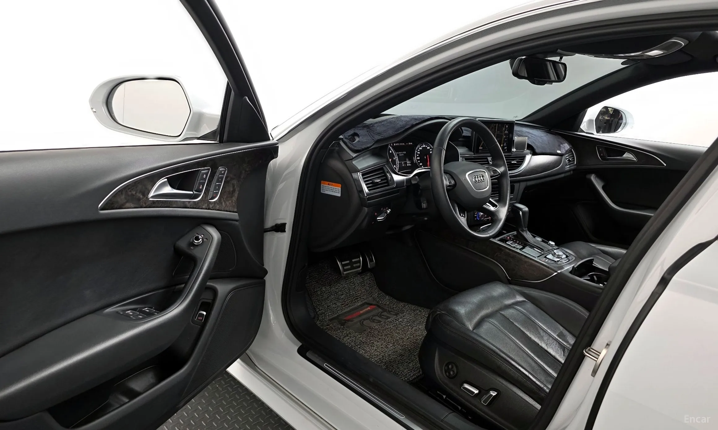 Audi New A6 превью 10