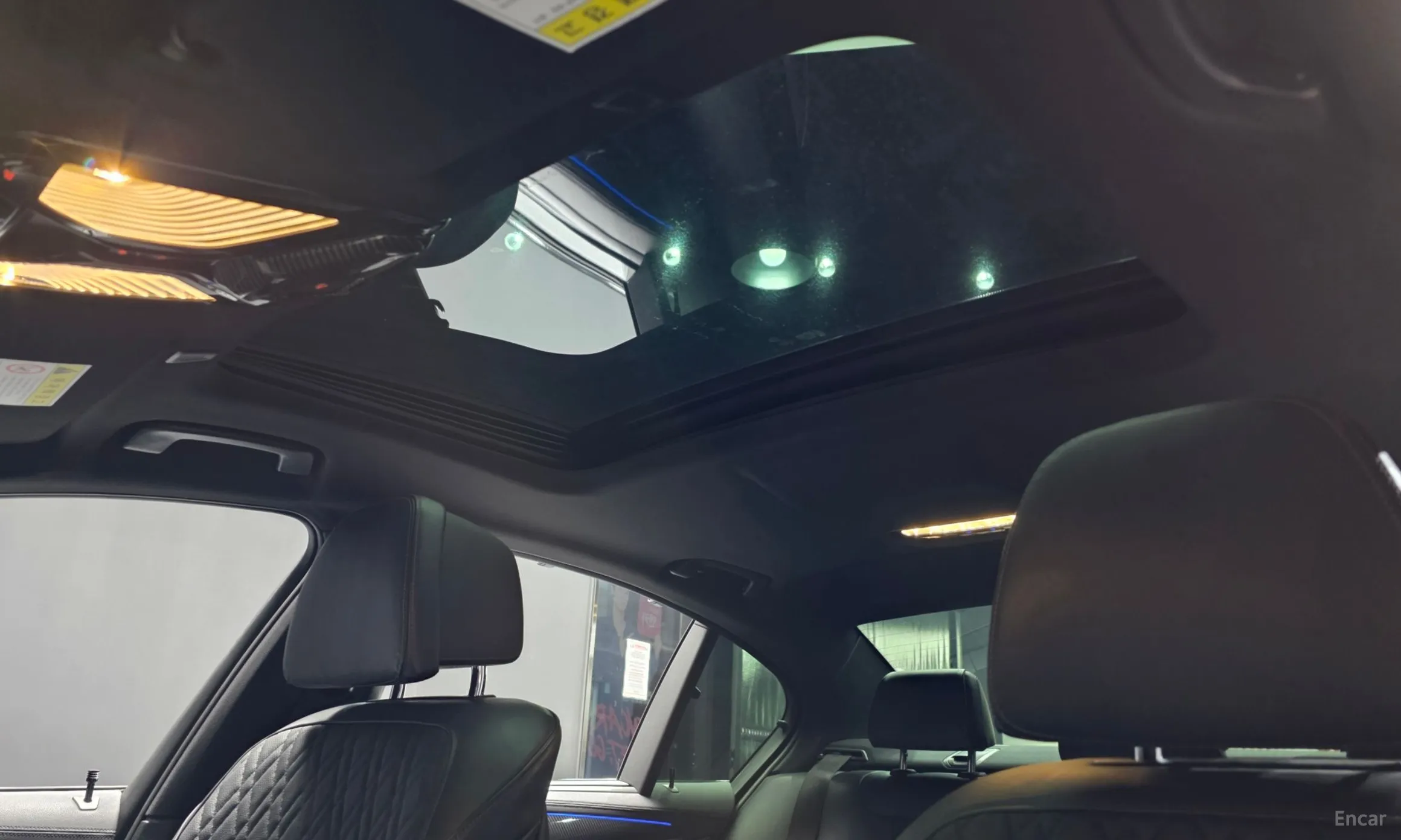 BMW 5 Series (G30) превью 18