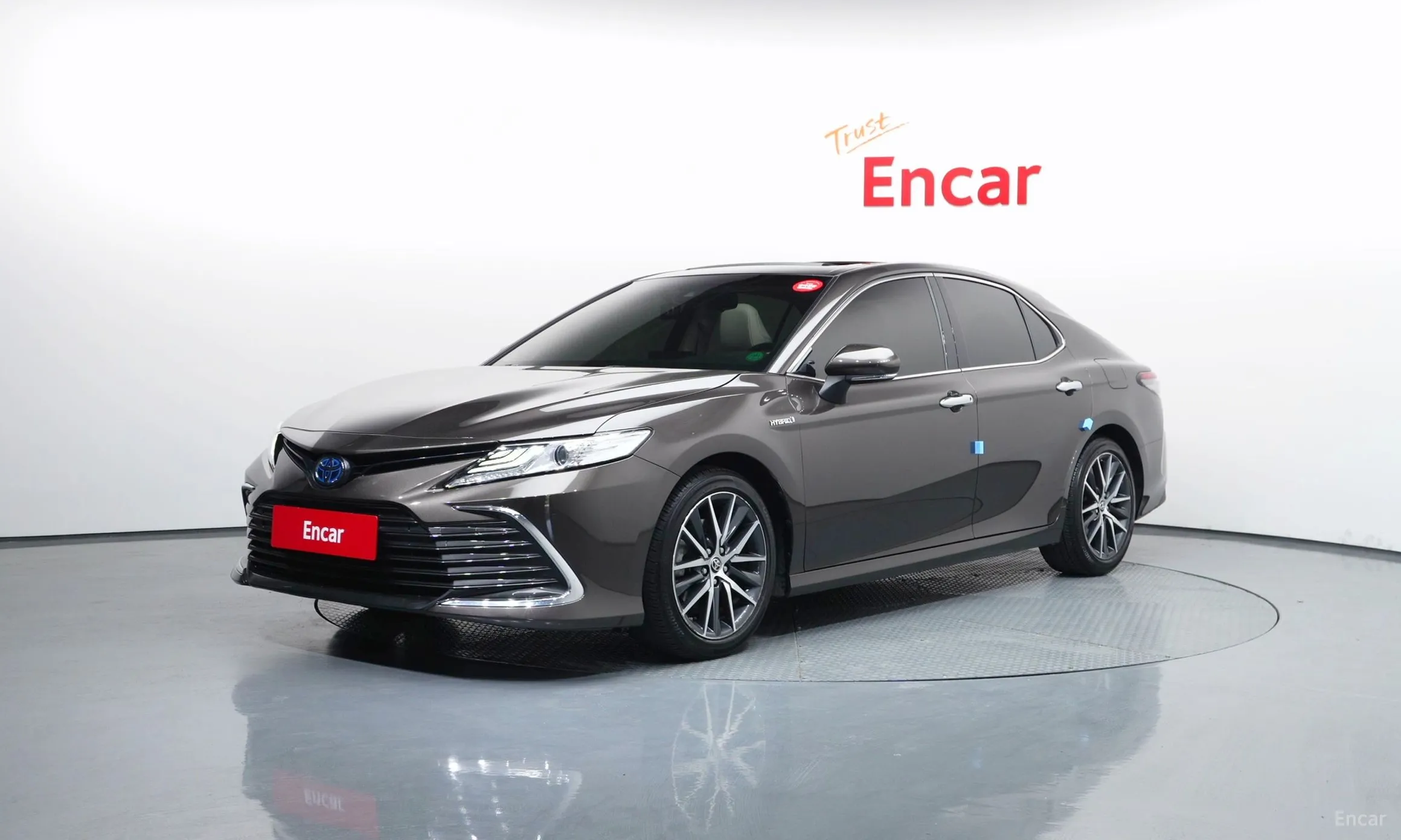 Camry (XV70)