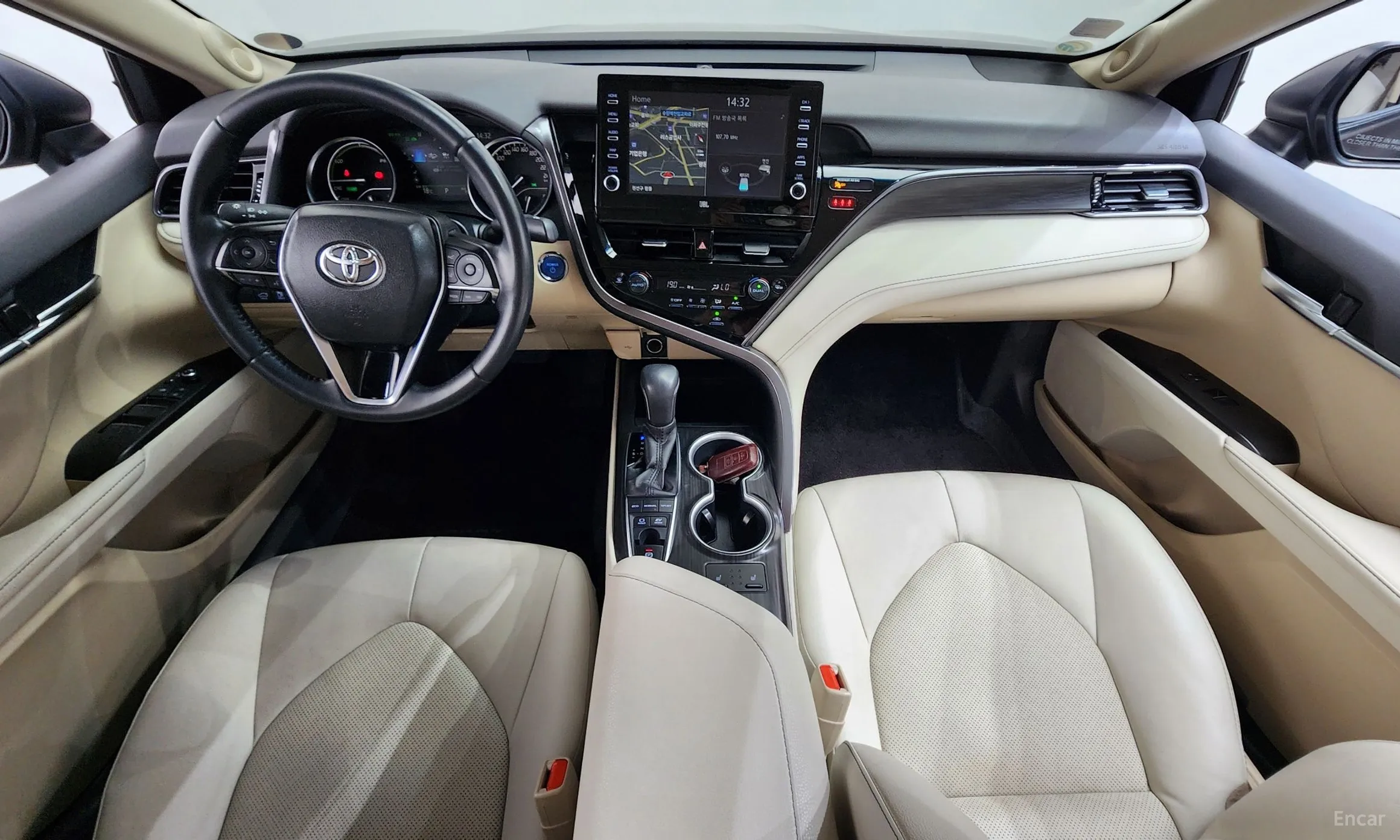 Toyota Camry (XV70) превью 7
