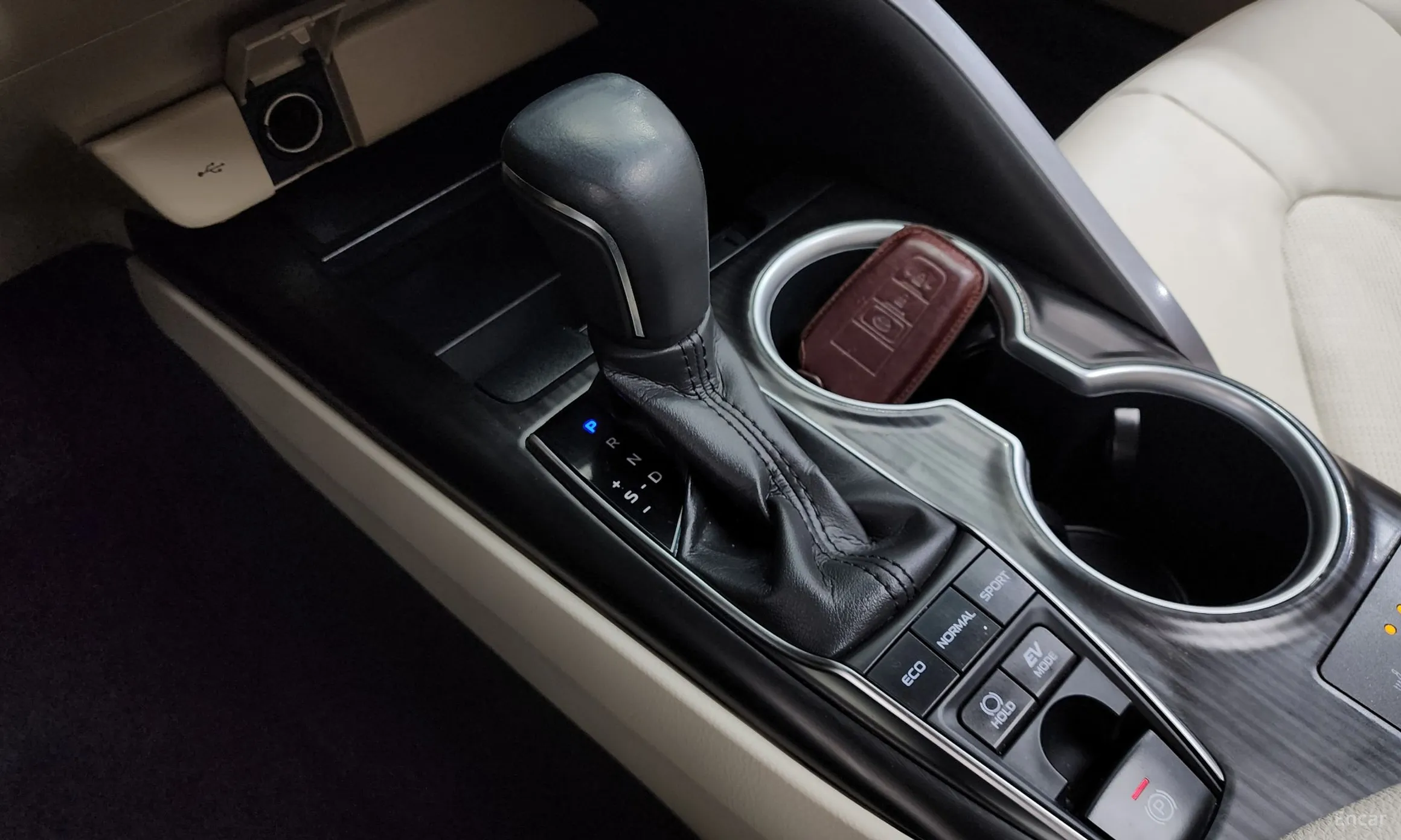 Toyota Camry (XV70) превью 9