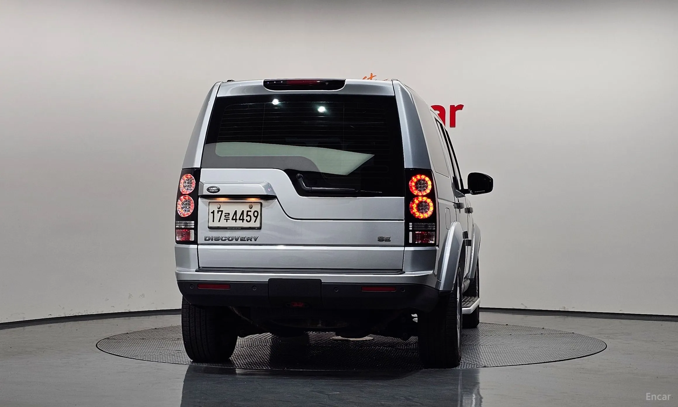 Land Rover Discovery 4 превью 4