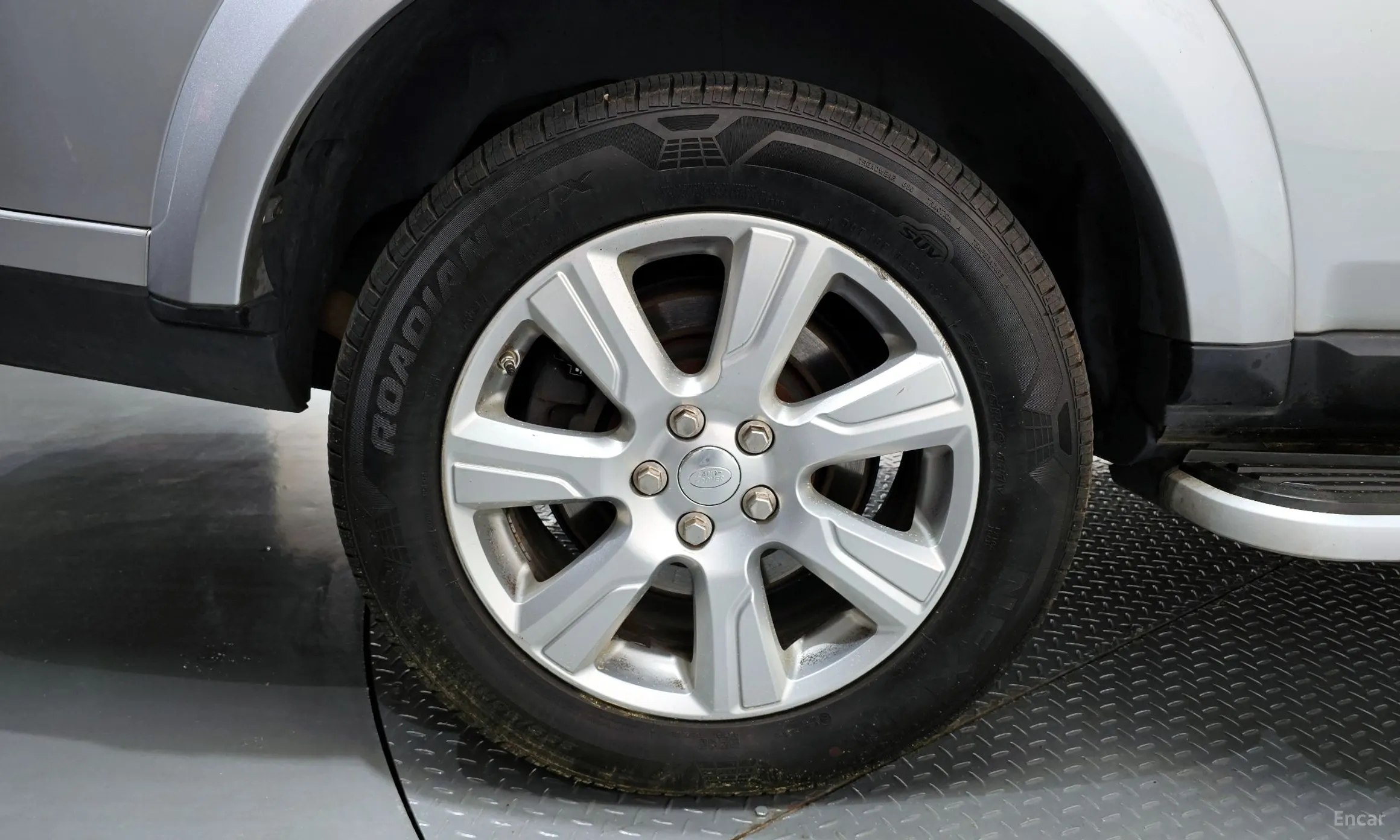 Land Rover Discovery 4 превью 5