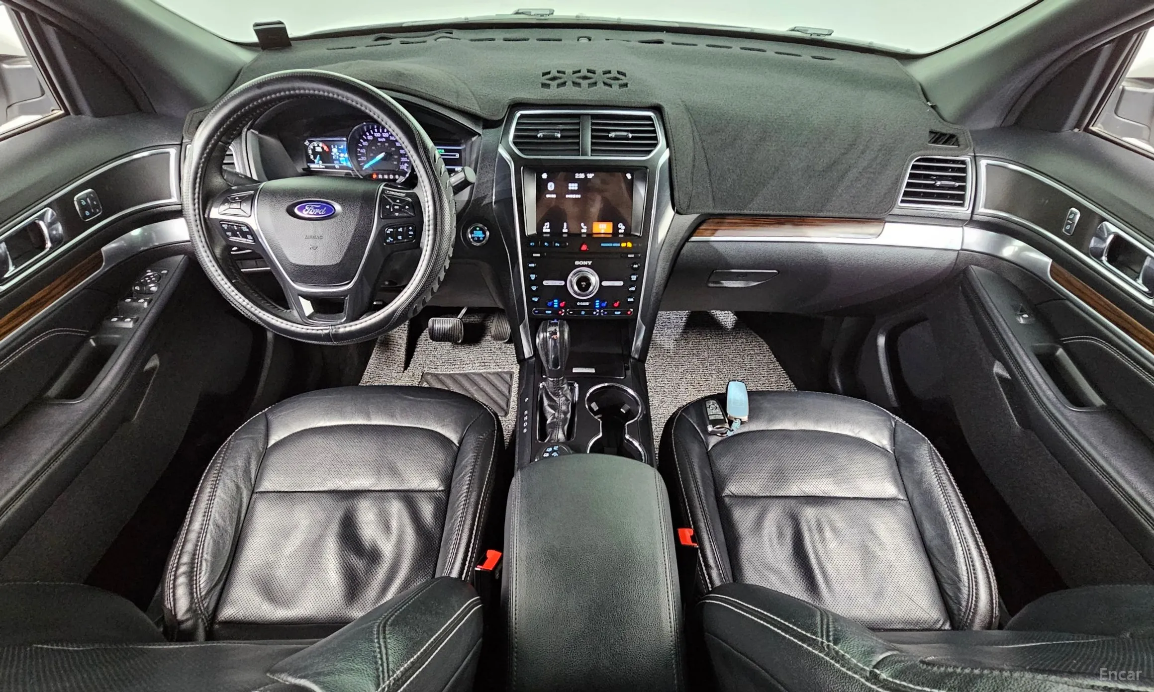 Ford Explorer превью 7