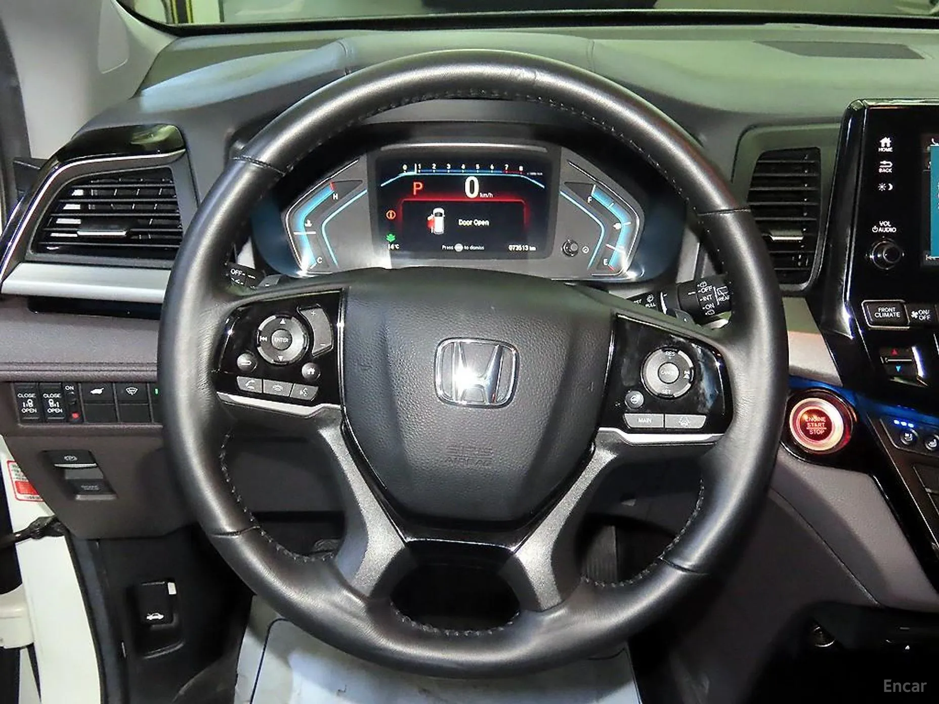 Honda Odyssey превью 10
