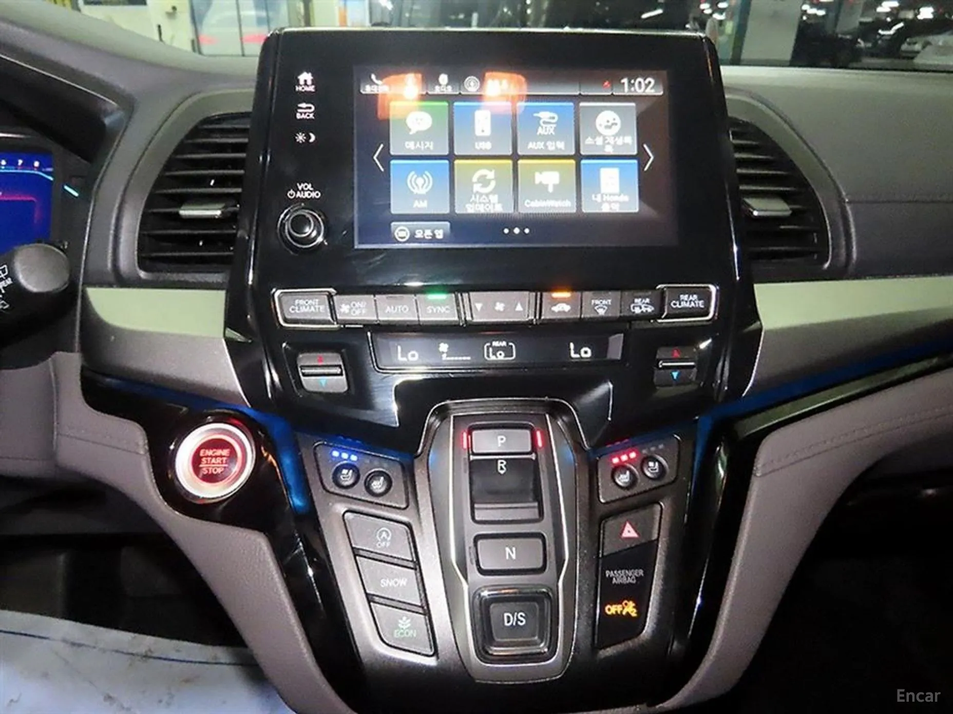Honda Odyssey превью 11