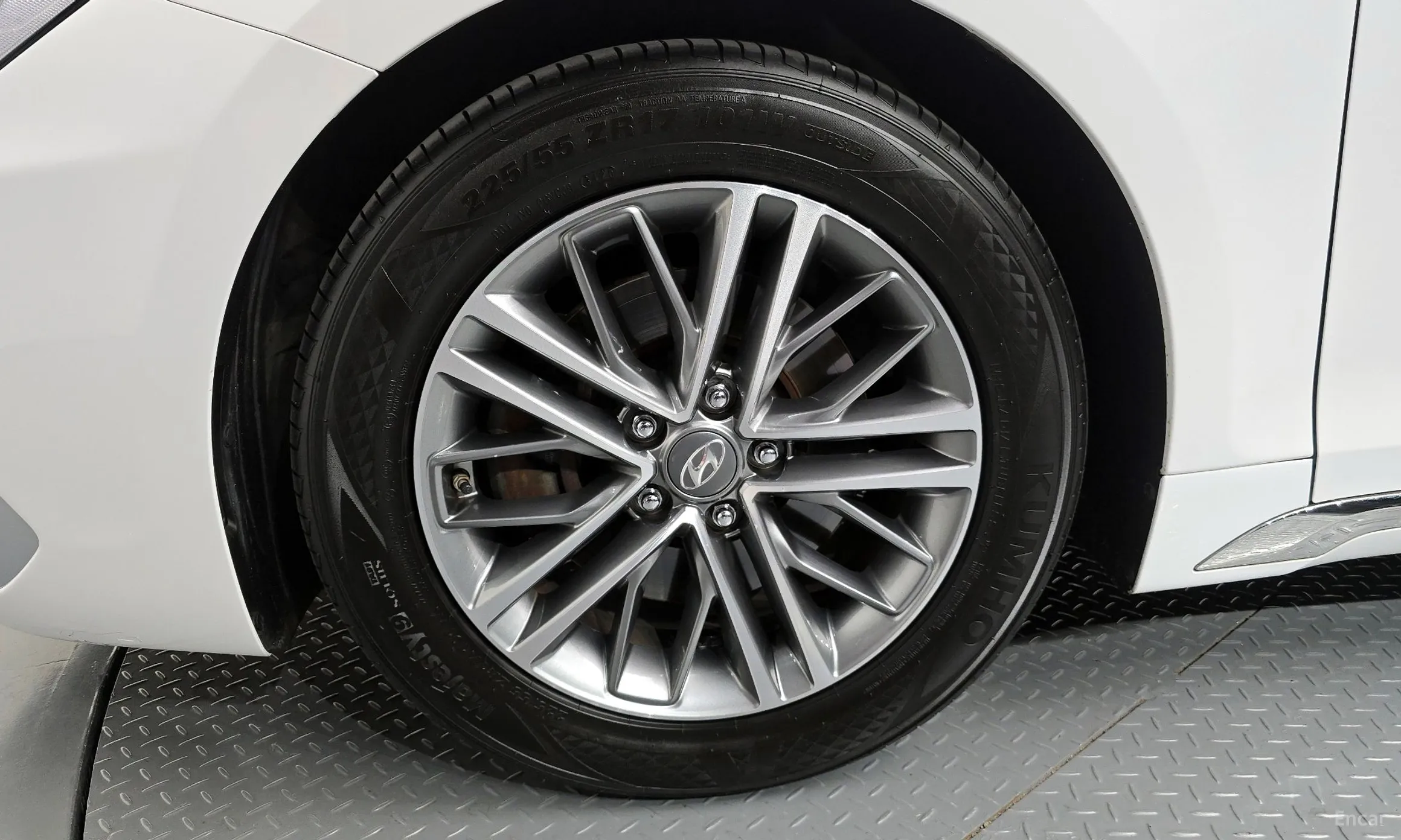 Hyundai Grandeur IG превью 5