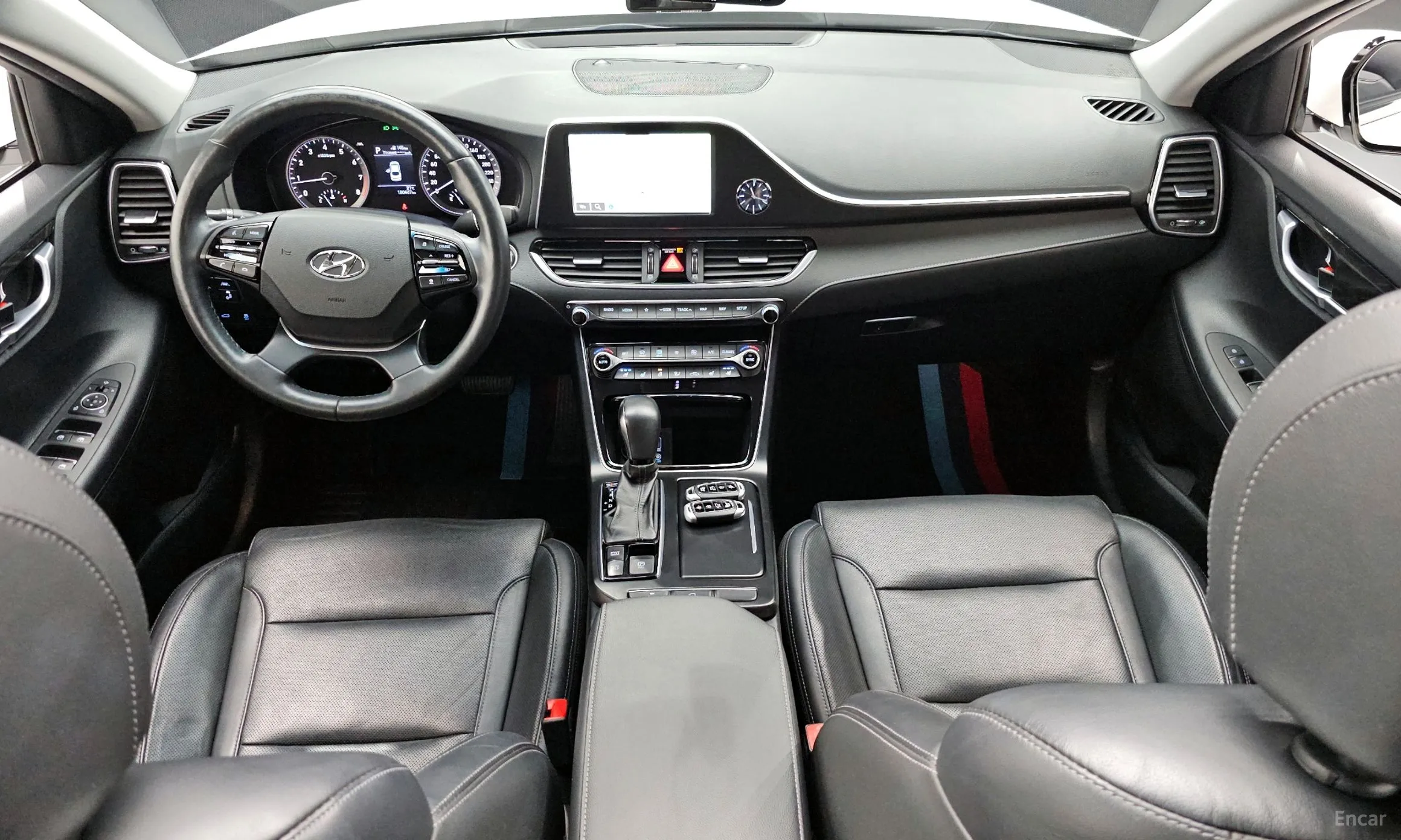 Hyundai Grandeur IG превью 7