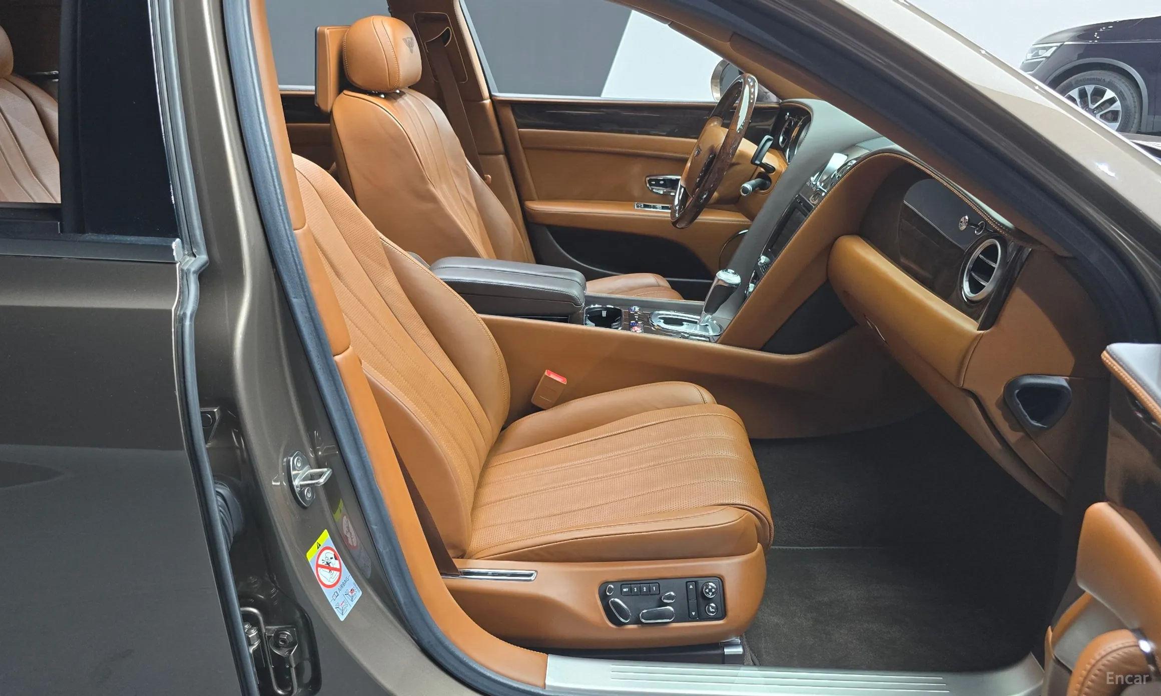Bentley Flying Spur 2nd Generation превью 11