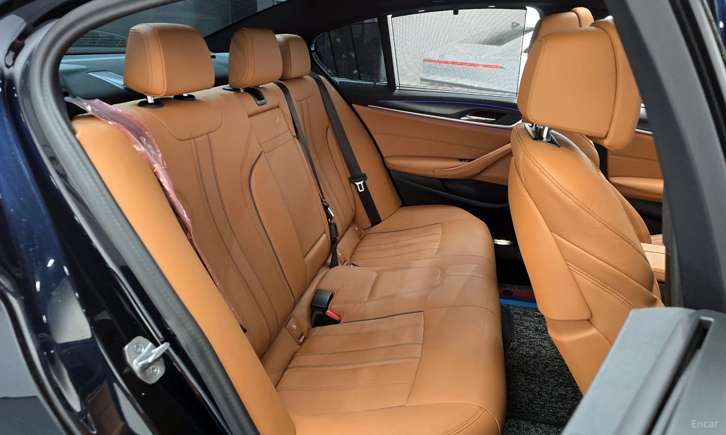 BMW 5 Series (G30) превью 11