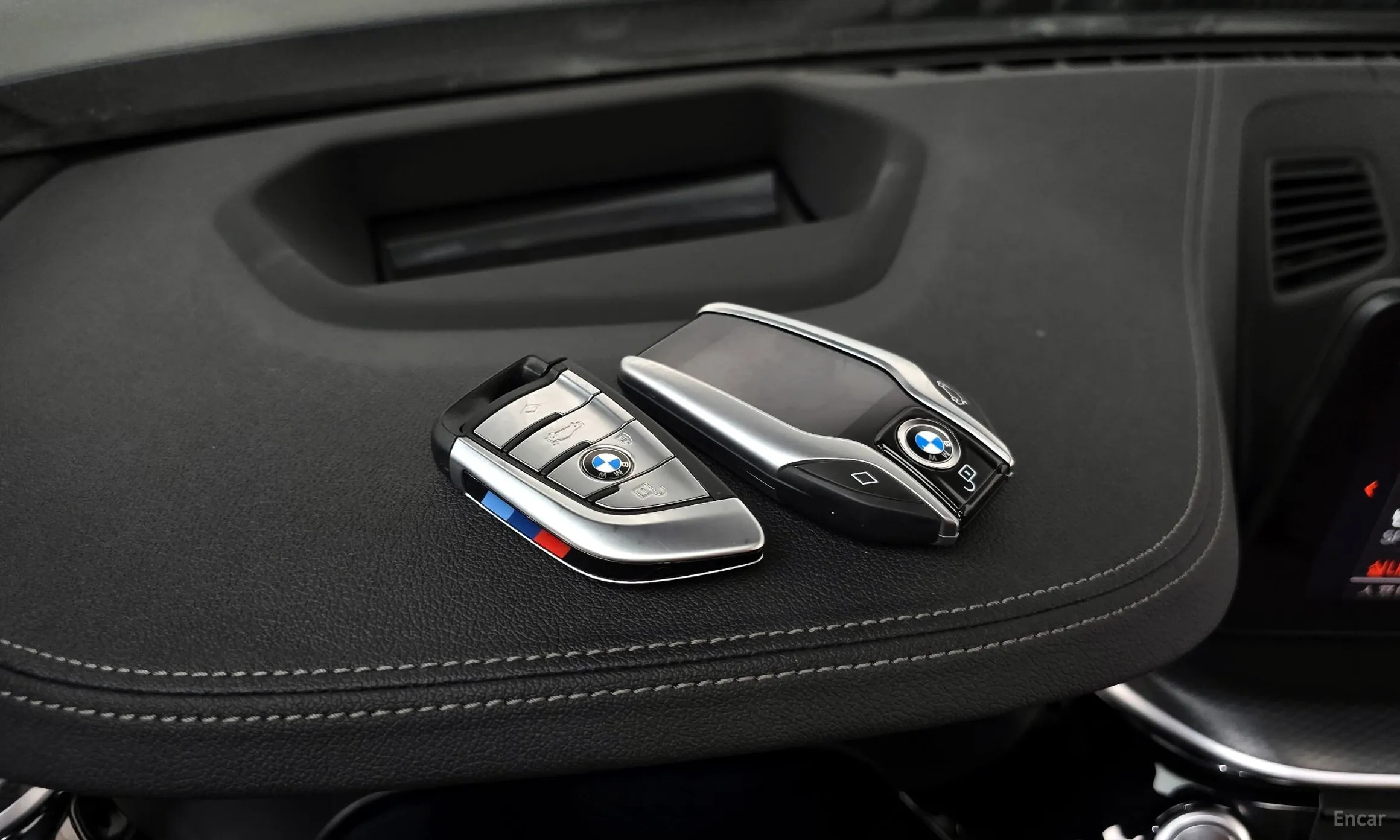 BMW 5 Series (G30) превью 16